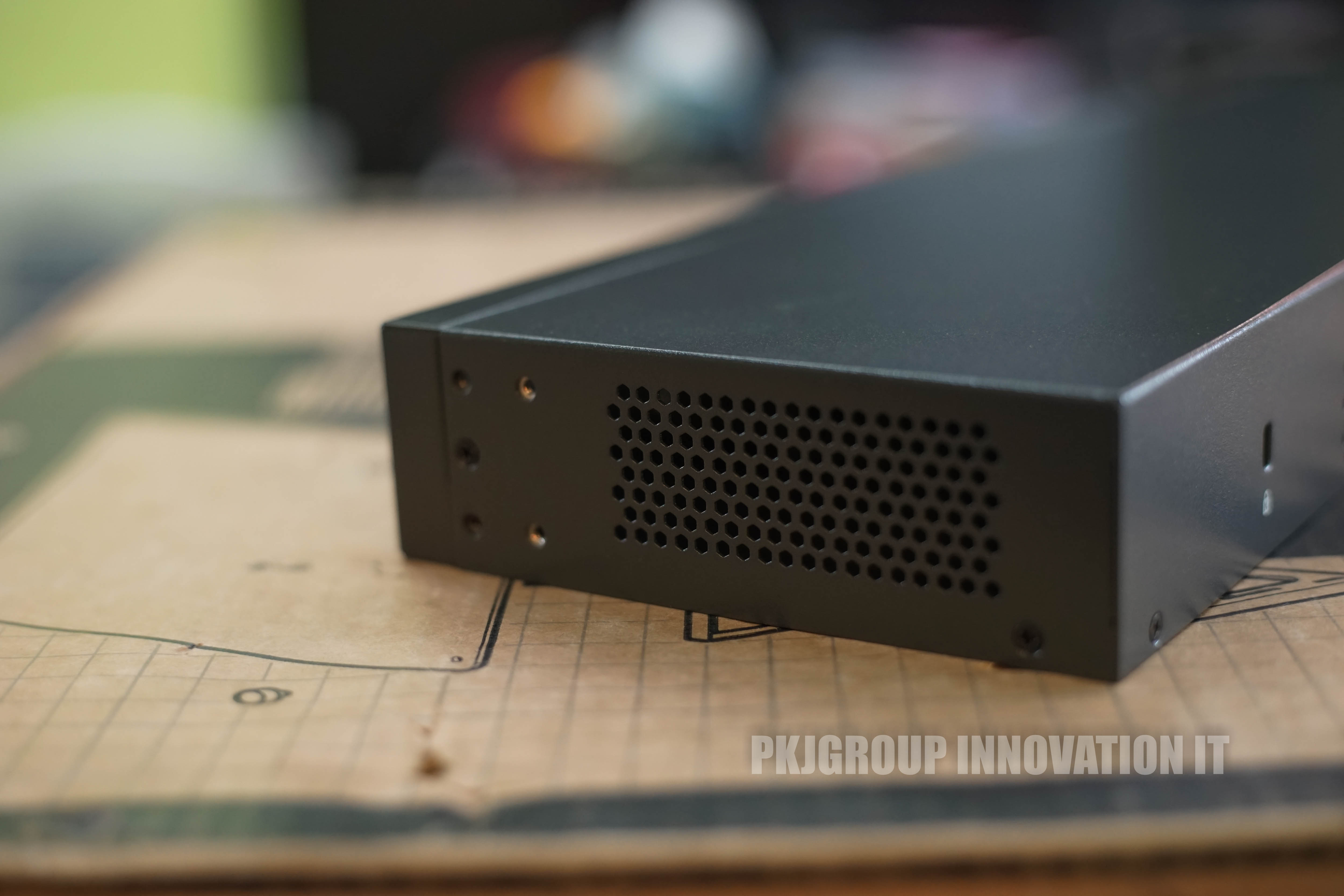 TP-Link TL-SG1024 HUB 24-Port Gigabit Rackmount Switch(17)