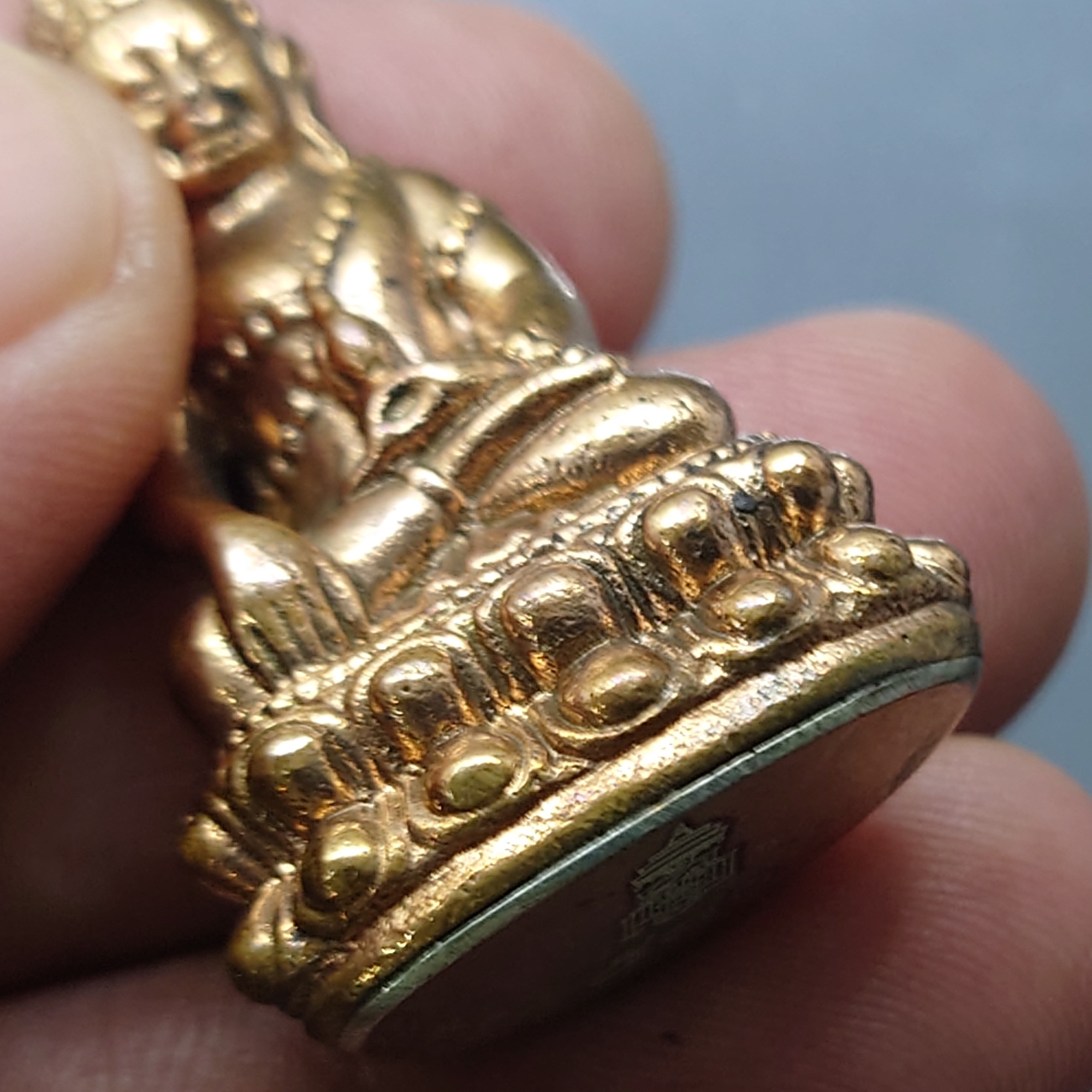 พระกริ่งญาณสังวร หล่อโบราณ เนื้อนวะ ฐานเงินแท้ 97 พรรษา ญสส วัดบวรนิเวศวิหาร ปี2553 พร้อมกล่องเดิม รับประกันแท้ออกวัด