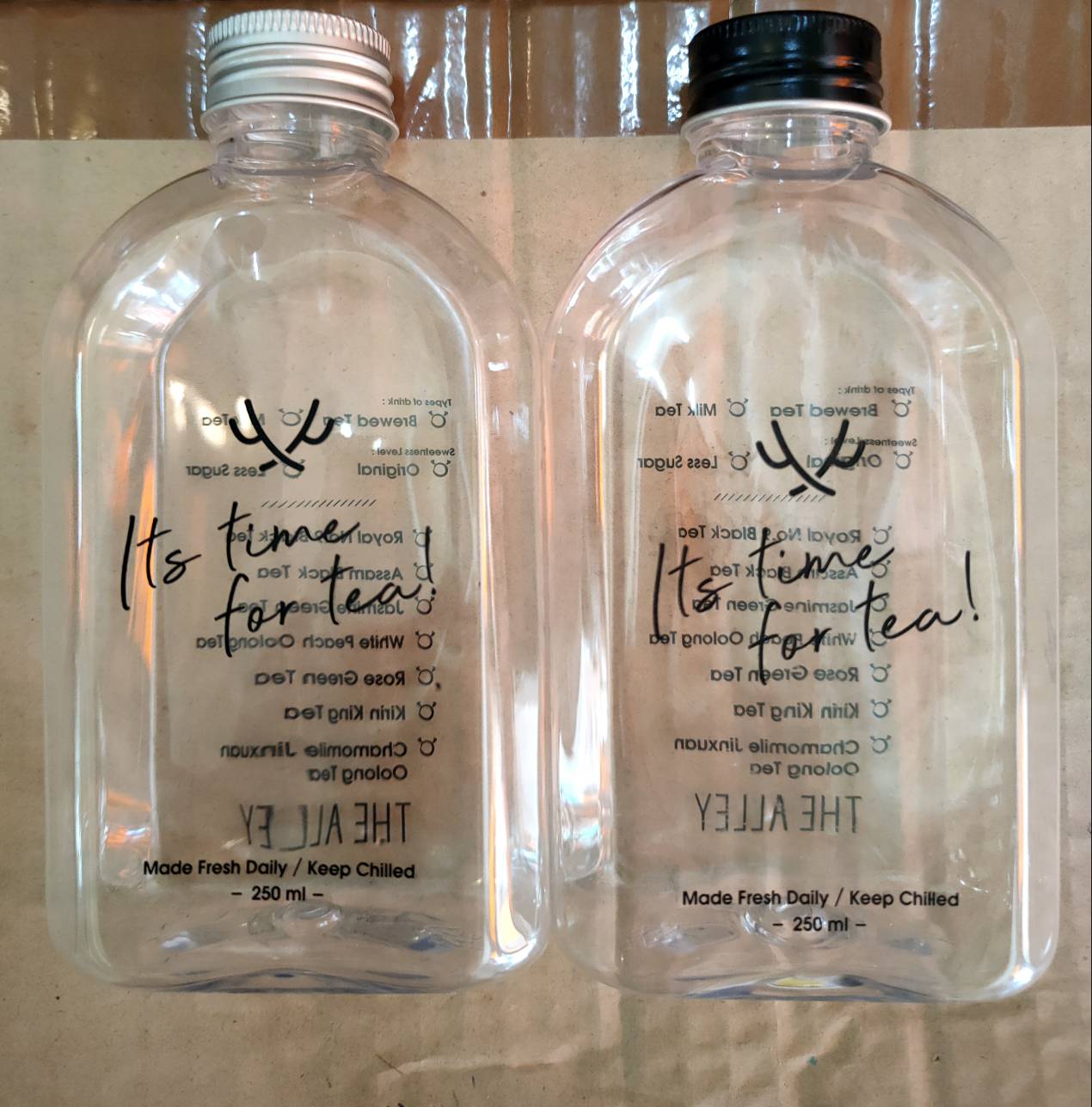 ขวด PET แบนไหล่ตัด(หนา) 250 ml ปาก 28 mm.ฝาอลู