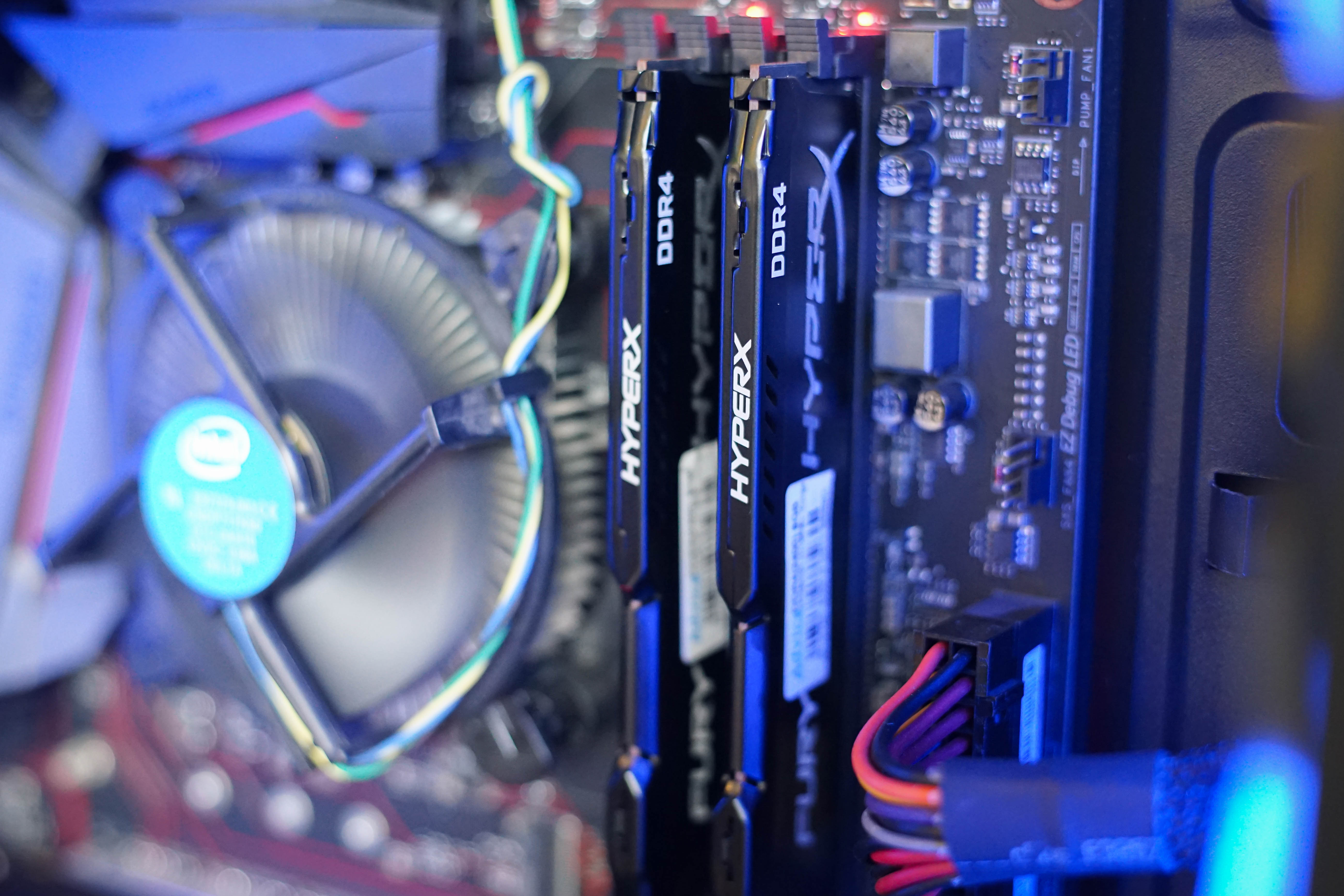 คอมเล่น Five M Valorant I5-7600 สภาพสวยๆเลย