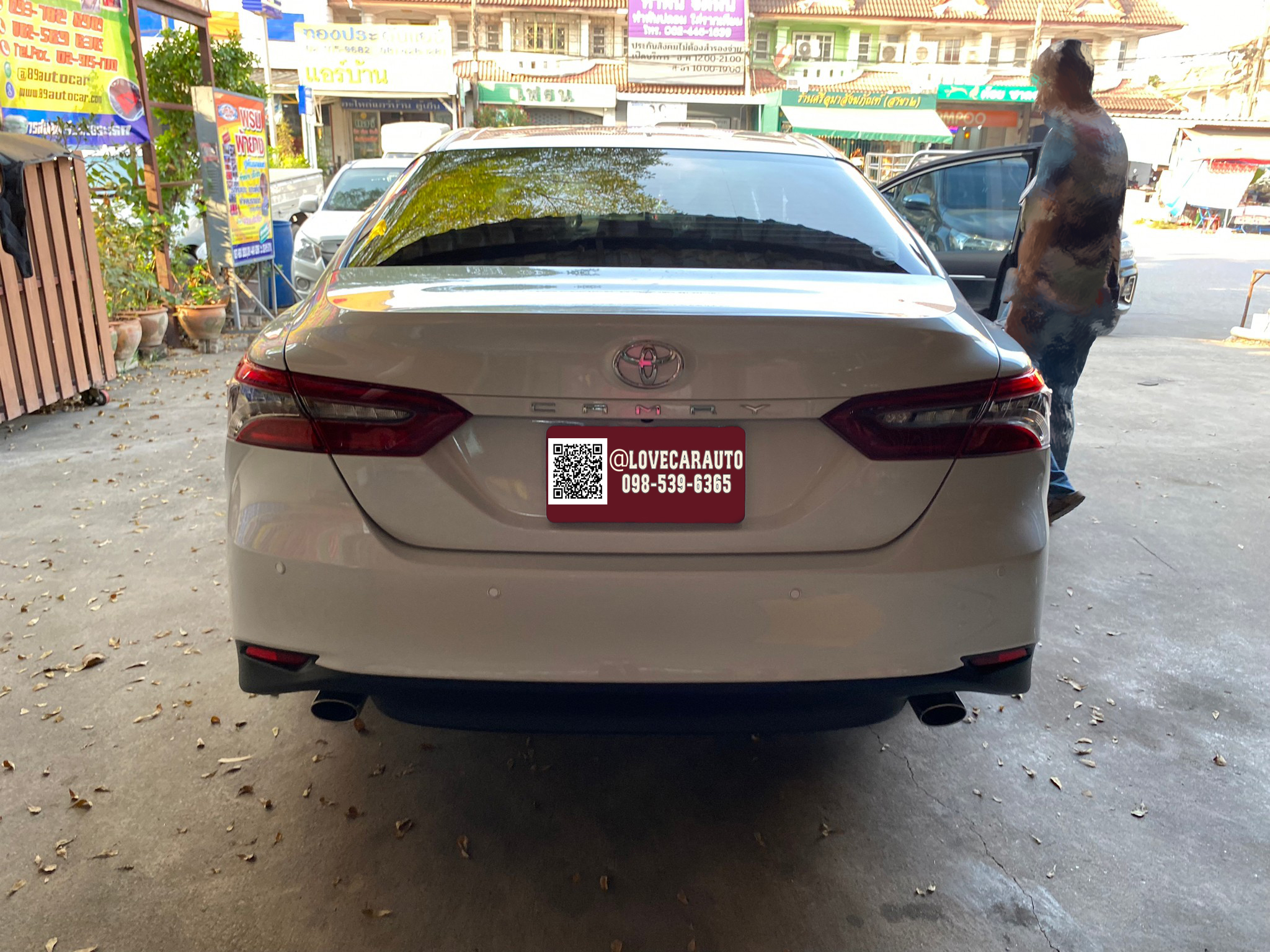 ผ้ายางกระดุม Pvc ปูรถยนต์ Toyota Camry โตโยต้า คัมรี่ 2022 กระดุมเล็กเทา