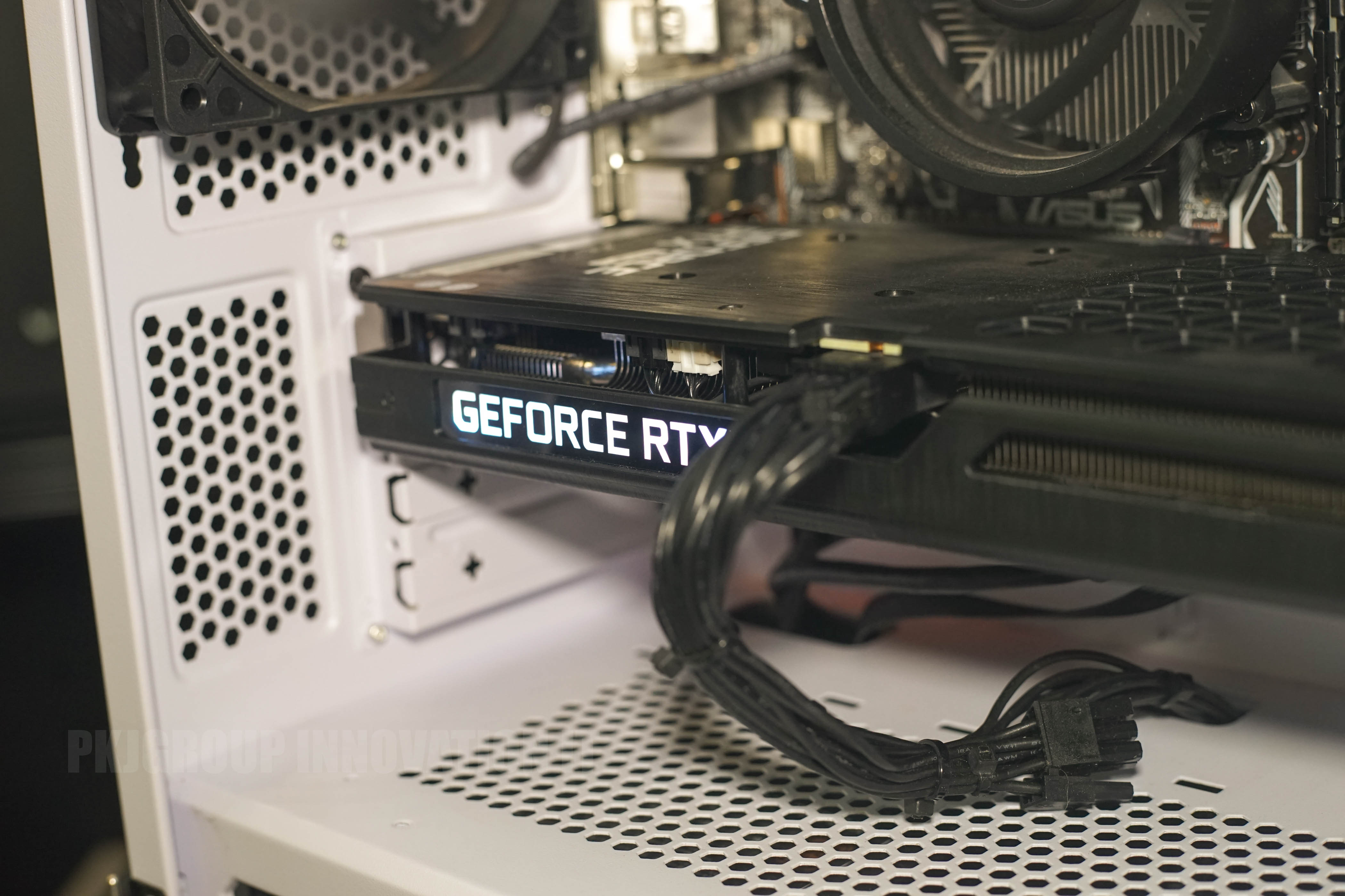 คอมเล่นเกมมือสอง Thermaltake R5 4500 RAM 16 GB M.2 500 GB RTX3050