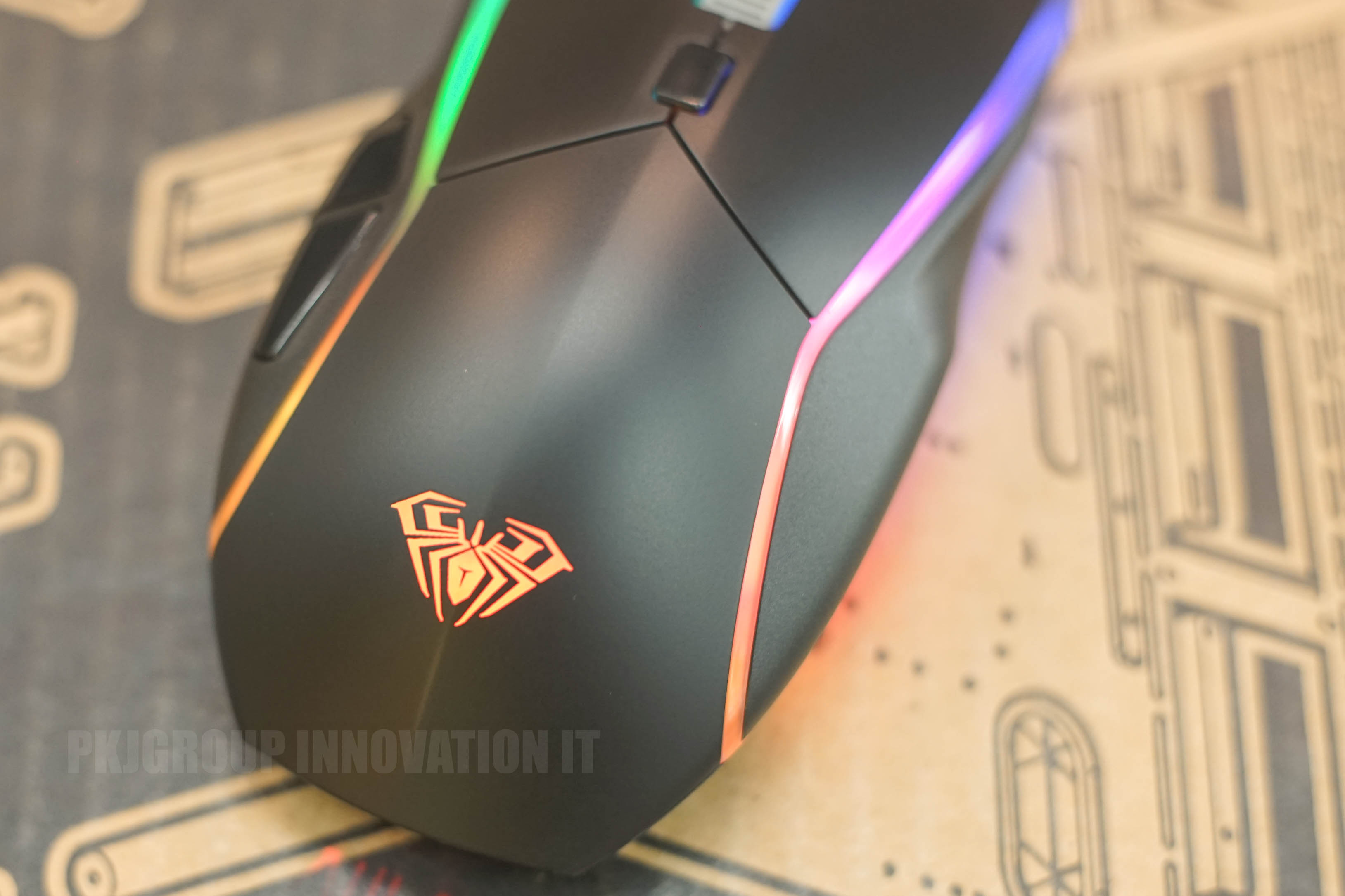 เมาส์เกมมิ่งทรงเรียว Aula F830 Black มี เมาส์เมมโมรี่, Software รองรับ และ DPI สูงสุดถึง 6400