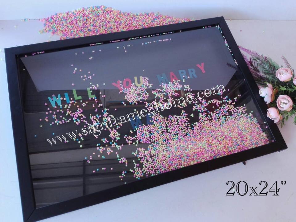 กรอบทรงลึกตกแต่ง ใส่ตัวอักษร สีดำขนาด20x24"