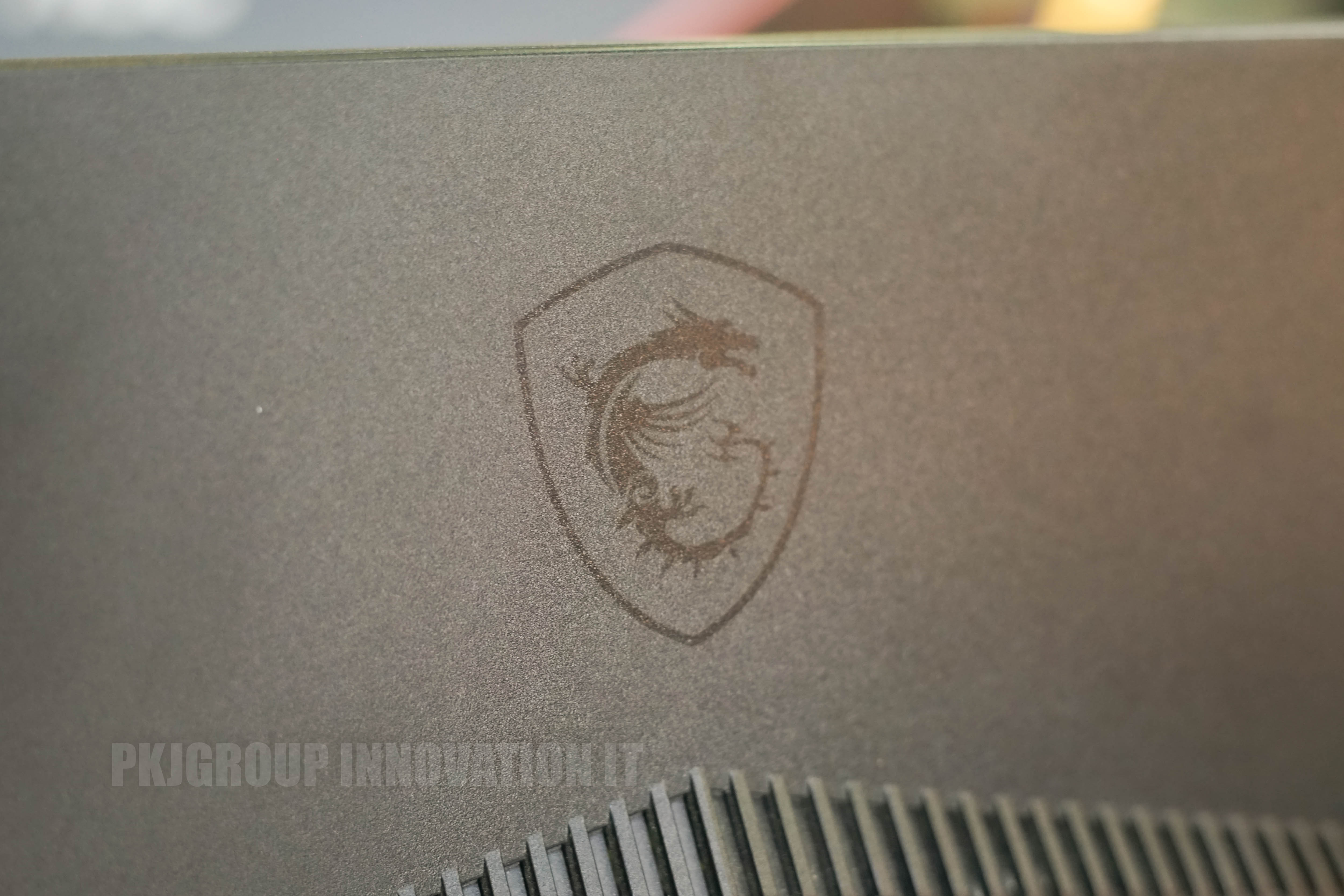 จอคอมเล่นเกมมือสอง MSI Optix G241 23.8" FHD 144 Hz IPS ***มีฝุ่นเข้า Panel เล็กน้อย