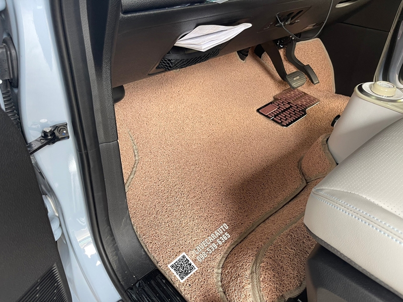 พรมปูพื้นรถยนต์ Wuling Air EV ไวนิลครีม