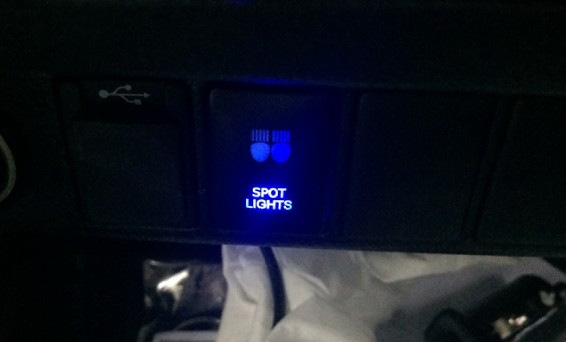 สวิทช์ Toyota switch สำหรับ Vios / Yaris / Altis / REVO / New Fortuner / Camry /Alphard / Estima