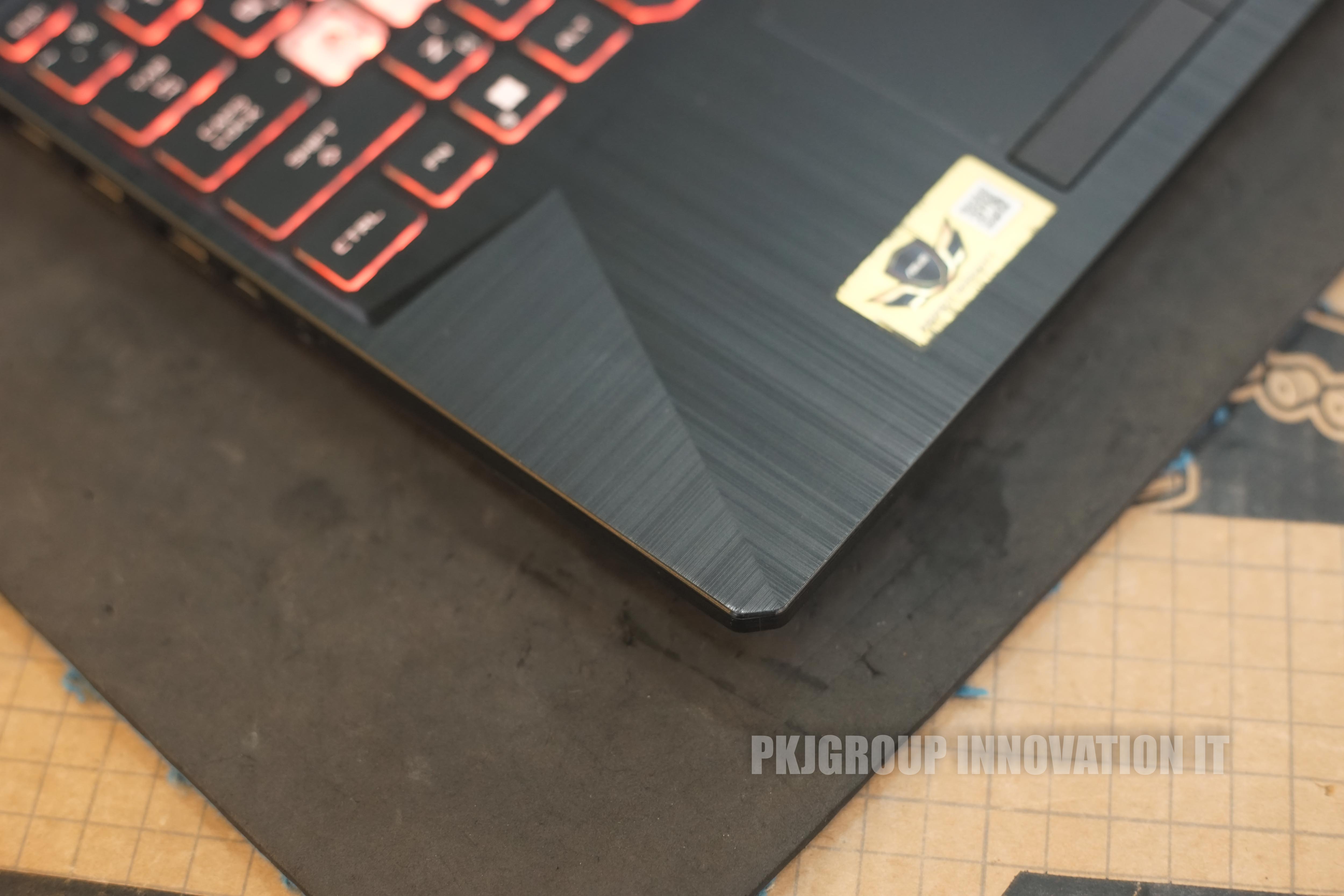 โน๊ตบุ๊คเล่นเกมมือสอง Asus TUF FX506LHB-HN323W i5-10300H RAM 8 GB M.2 512 GB GTX1650