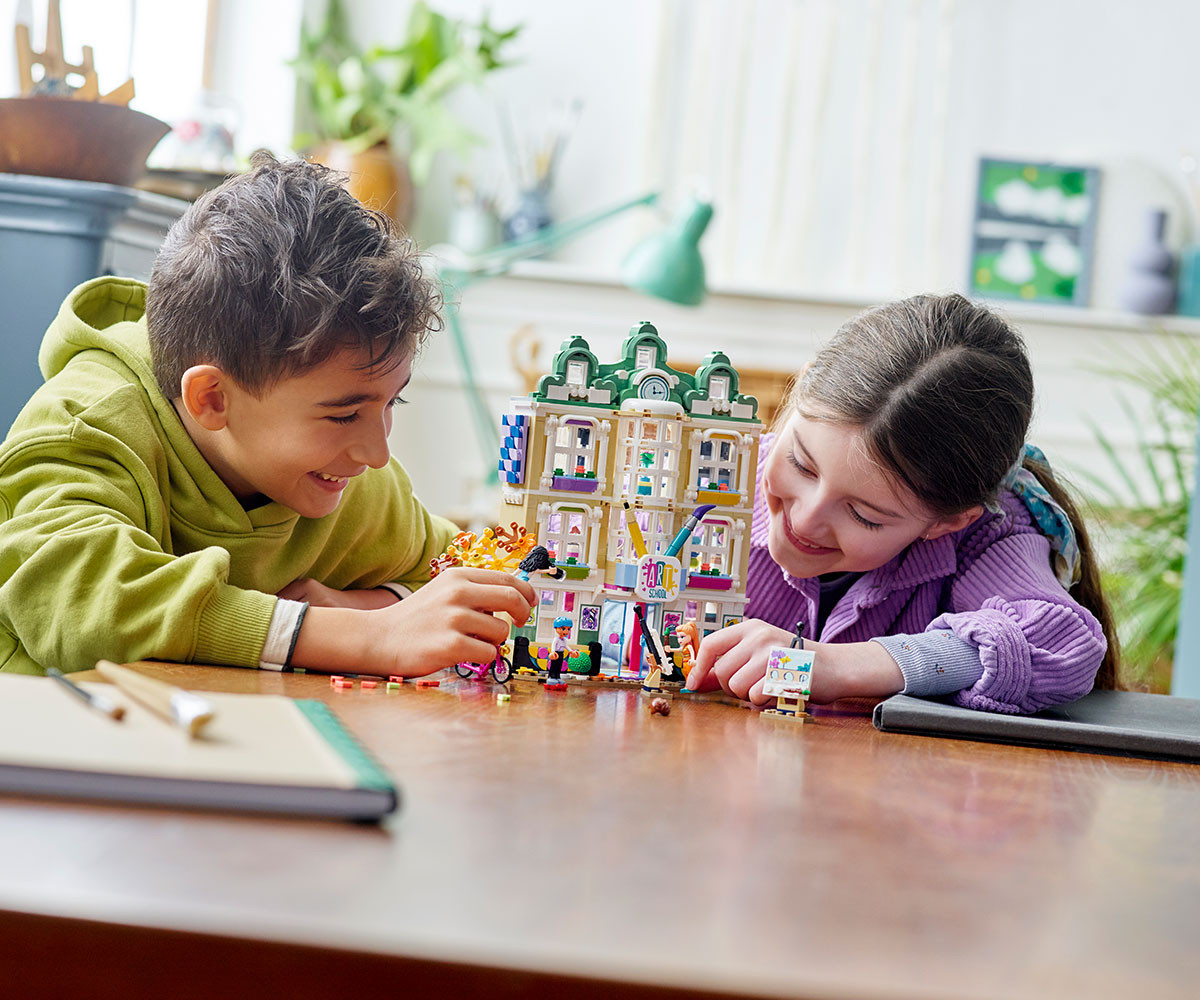 **MTS Toys**เลโก้ Lego 41711 Friends : Emma's Art School