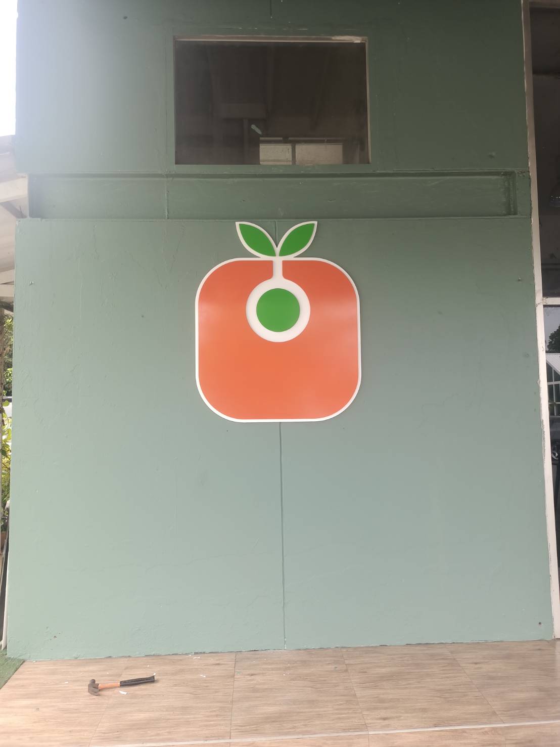 ป้ายโลโก้ซิ้งค์ทำสี รูปผลไม้ส้ม