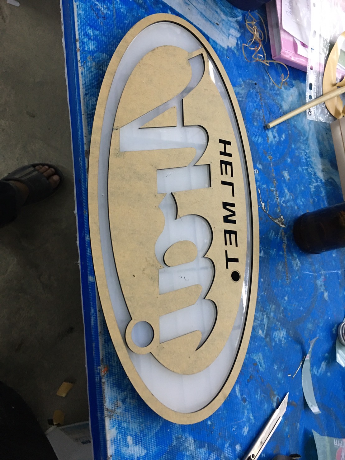 ป้ายไฟโลโก้ไฟออกหน้า งานArai helmet