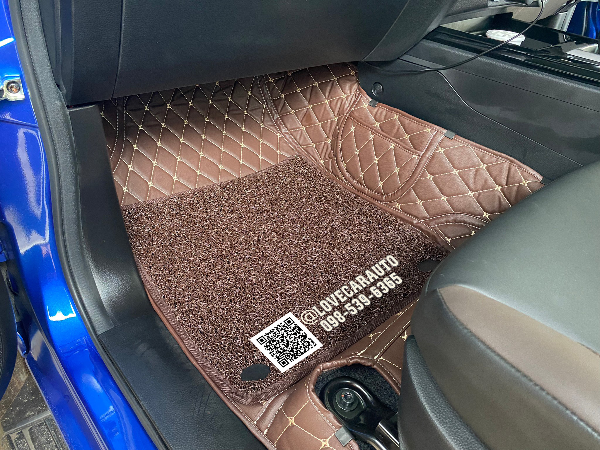 พรมปูพื้นรถยนต์ พรม7D Isuzu V-Corss Dmax 4oor 2022 สีกาแฟ+ไวนิลน้ำตาล