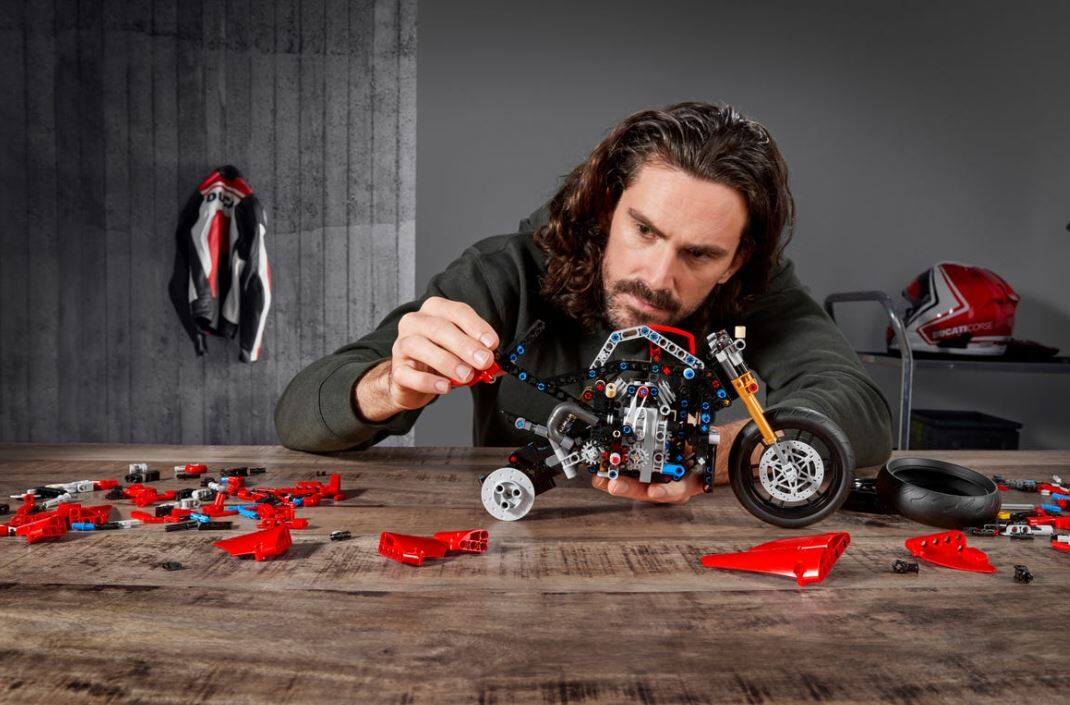 **MTS Toys**เลโก้ Lego Technic 42107 : Ducati Panigale V4 R