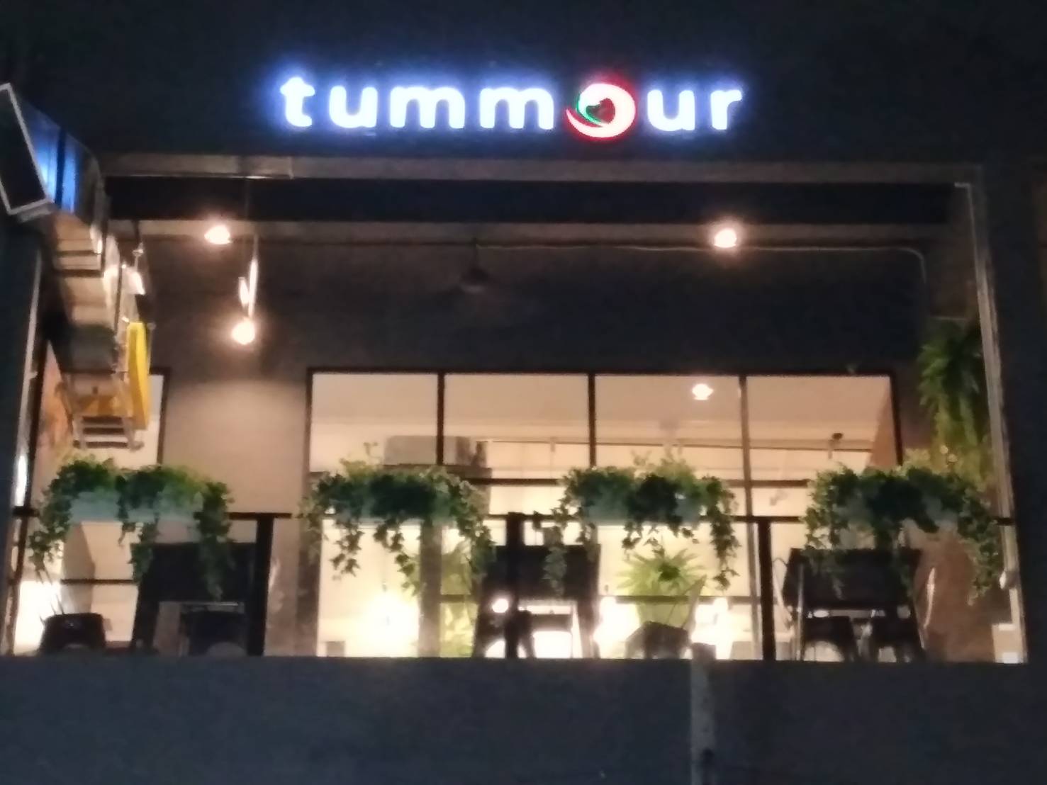 รับทำป้ายร้านอาหาร ป้ายส้มตำ ป้ายไฟตัวอักษร ตำมั่ว เชิญชั้น2