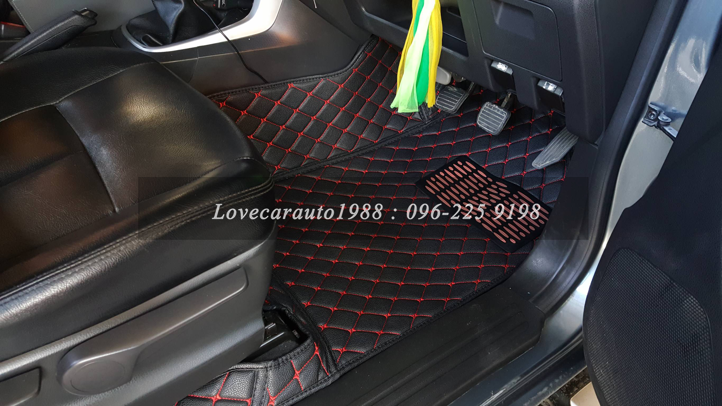 พรม6D Toyota D-max cab 2017 ดำแดง