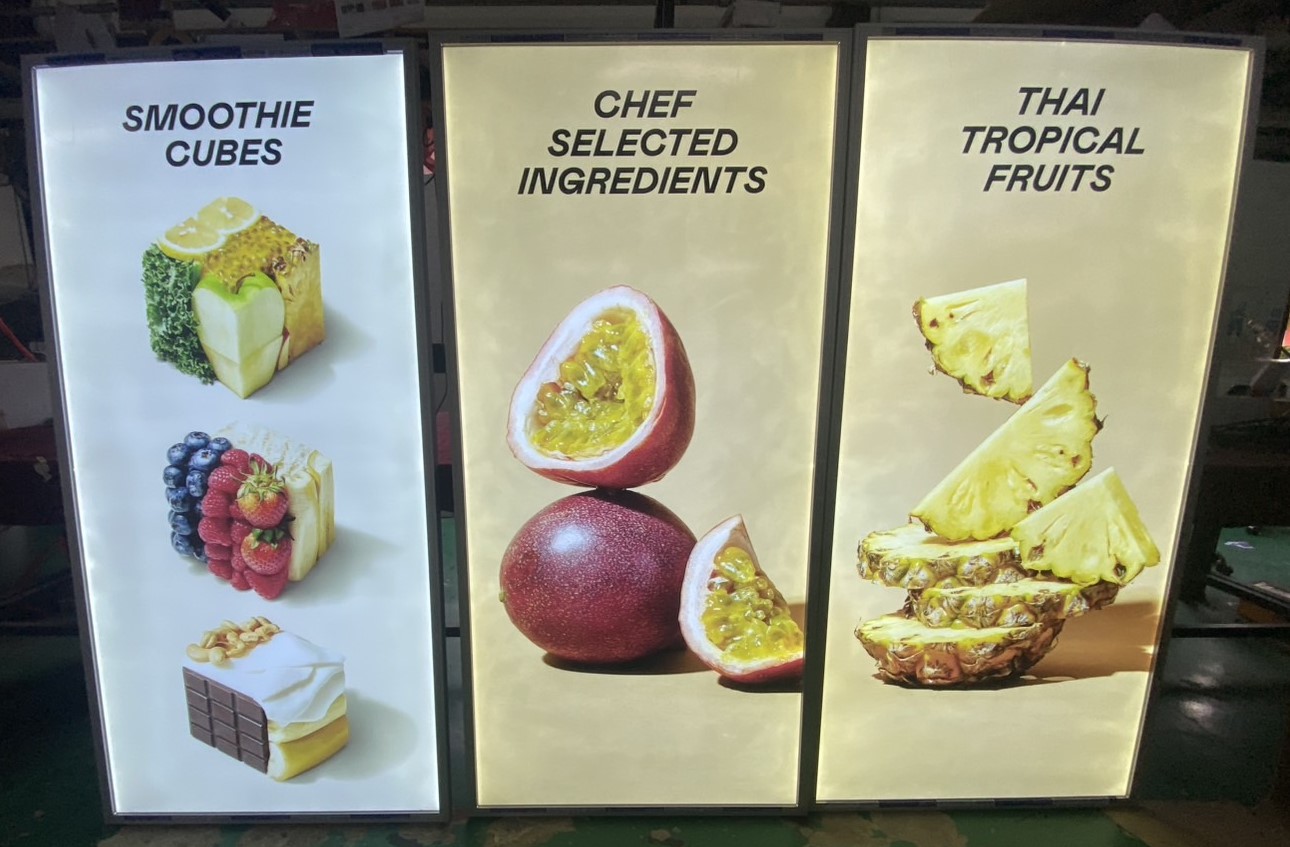 กรอบป้ายไฟเมนู Smoothie Branding | ป้ายโชว์วัตถุดิบพรีเมียม เสริมความน่าเชื่อถือให้แบรนด์เครื่องดื่ม