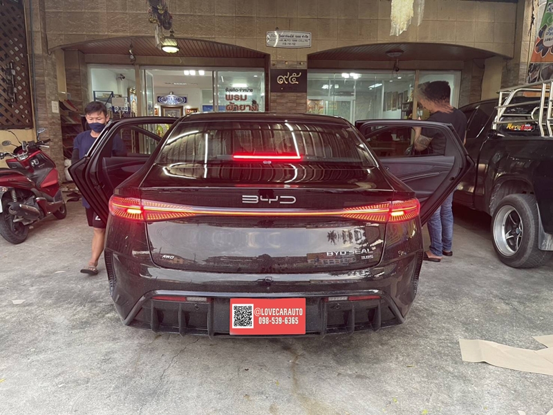 พรมปูพื้นรถยนต์ byd seal 2023 สีดำด้ายดำ