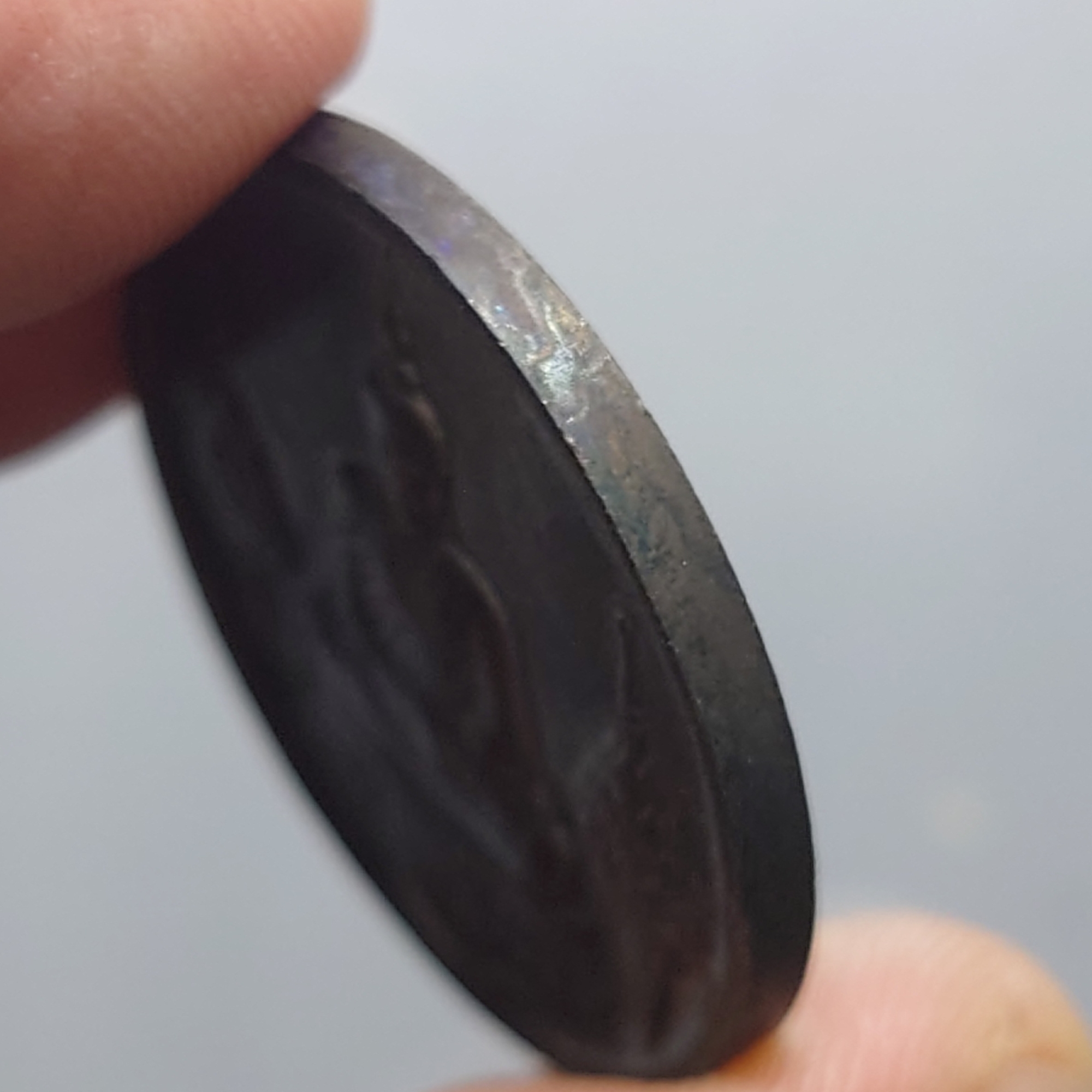 เหรียญพระแก้วมรกต ภปร รุ่นแรก ทรงเครื่องฤดูหนาว เนื้อทองแดงรมดำ ฉลองกรุงรัตนโกสินทร์ 200 ปี พ.ศ.2525