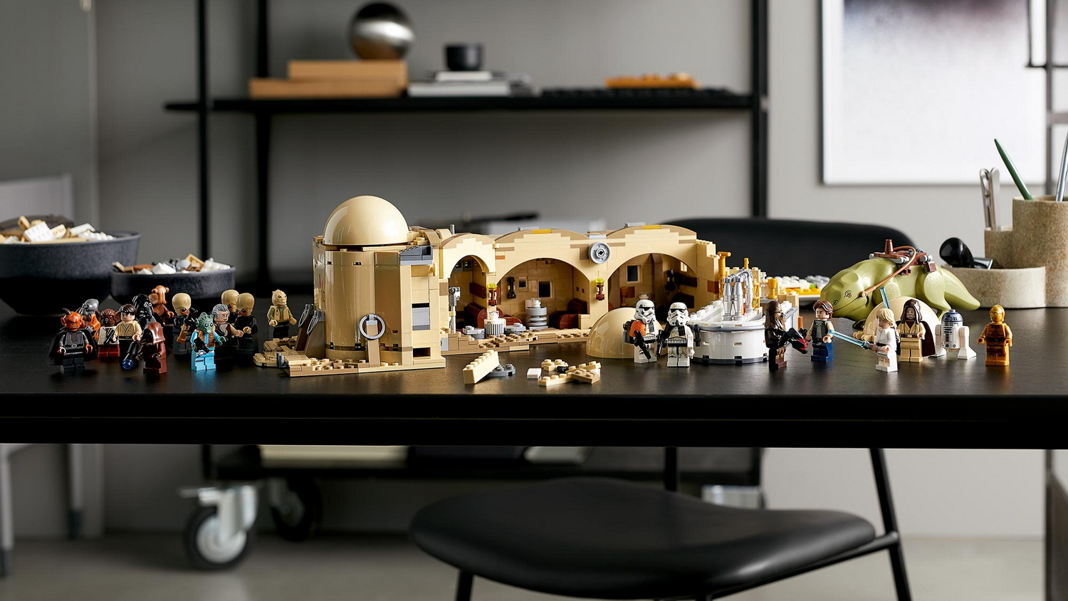 **MTS Toys**เลโก้ Lego Star Wars Master Builder Series 75290 : Mos Eisley Cantina