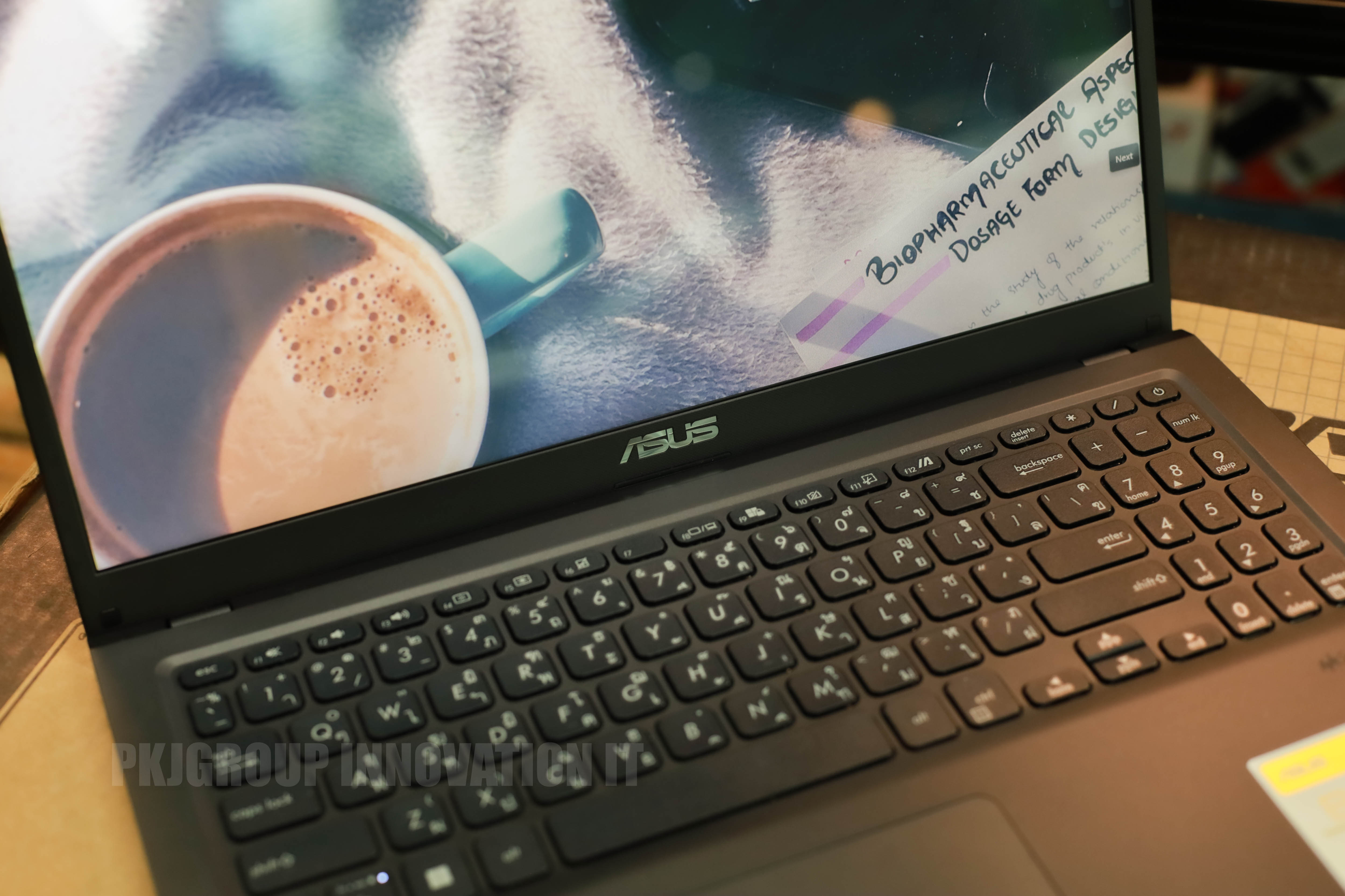 โน๊ตบุ๊คทำงานมือสอง Asus Vivobook X1500EA-BR599W i5-1135G7 RAM 8GB M.2 512GB 15.6" HD768 TN