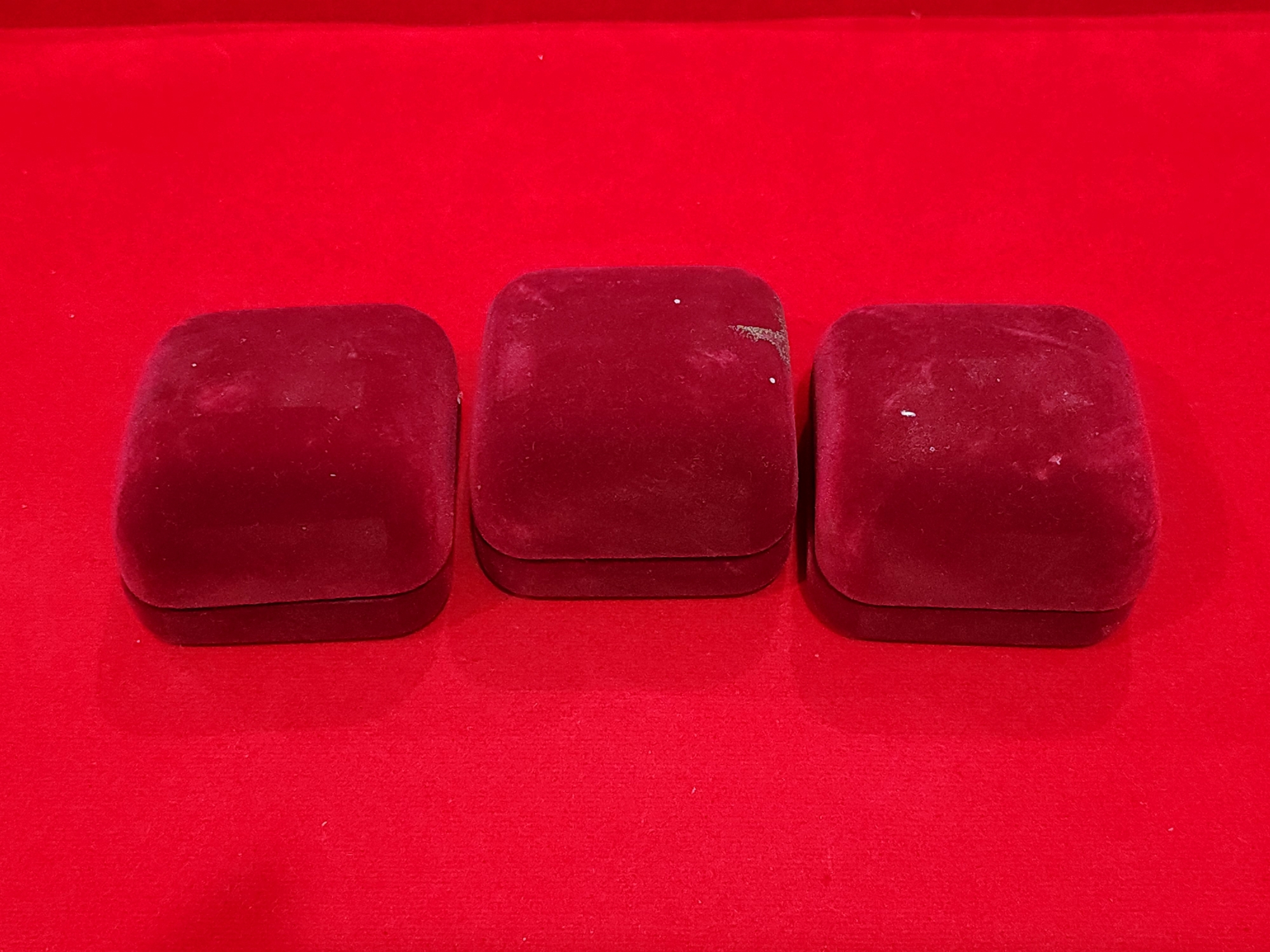 เหรียญพระพิฆเนศ หลังอัสตะวินายะกาทั้ง 8 รุ่นสร้างเทวสถาน 8 วัด สภากาชาดไทย พร้อมกล่องเดิม