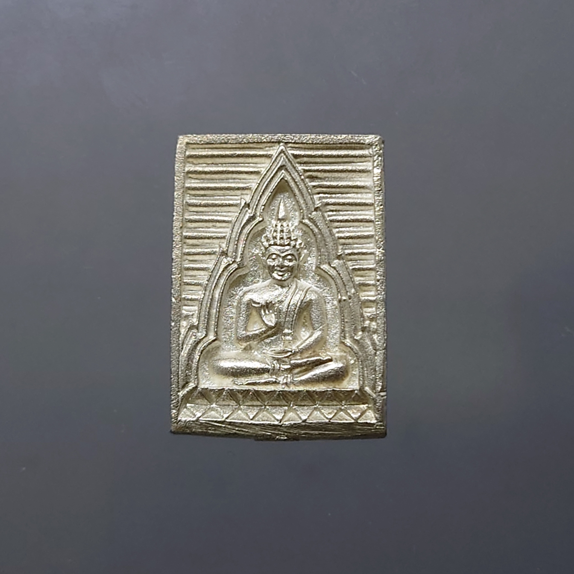 พระสมเด็จ วัดปากน้ำ เนื้อเงิน รุ่นเมตรา กรุณา พ.ศ.2534 พร้อมตลับเดิม