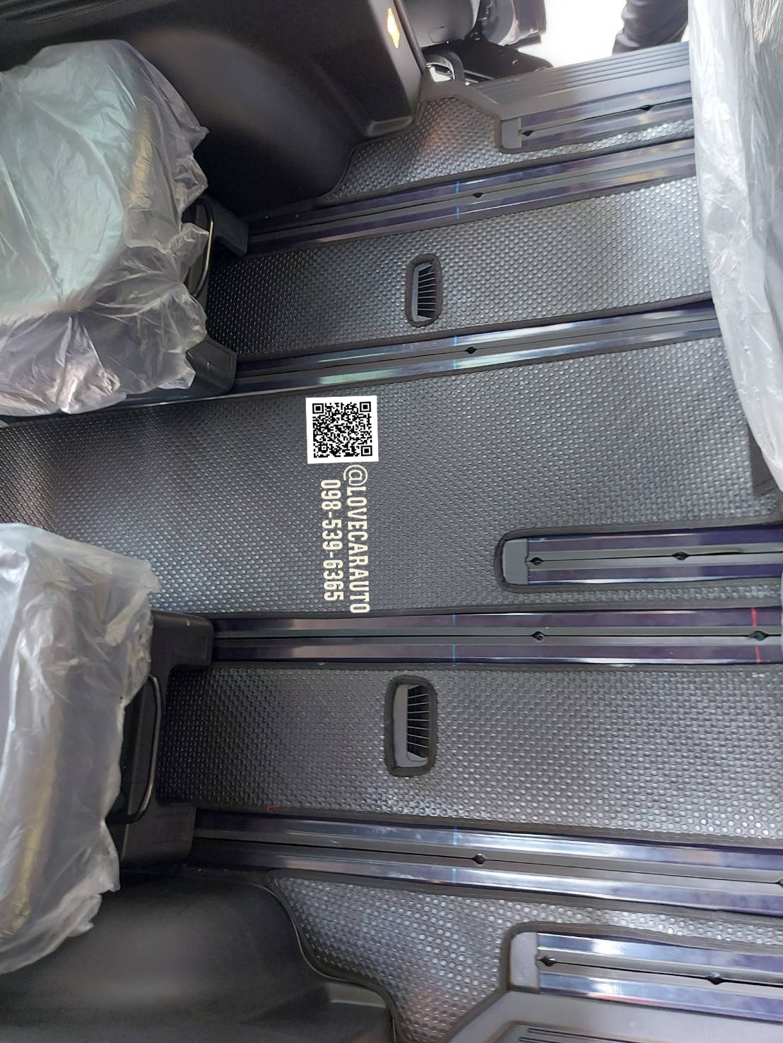 ผ้ายางPvcกระดุม hyundai Staria กระดุมเล็กสีดำ 11 ที่นั่ง 4