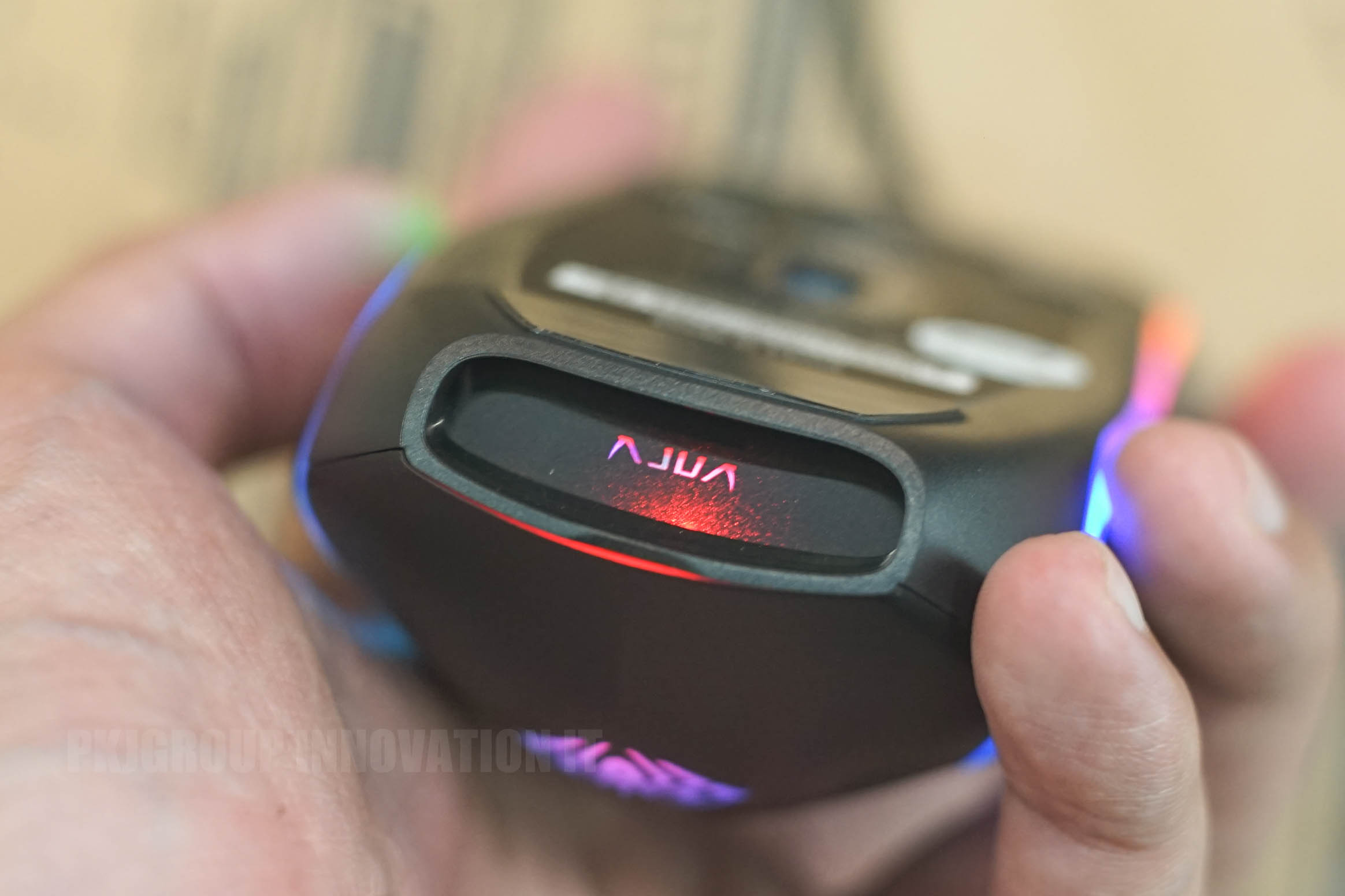 เมาส์เกมมิ่งทรงเรียว Aula F830 Black มี เมาส์เมมโมรี่, Software รองรับ และ DPI สูงสุดถึง 6400