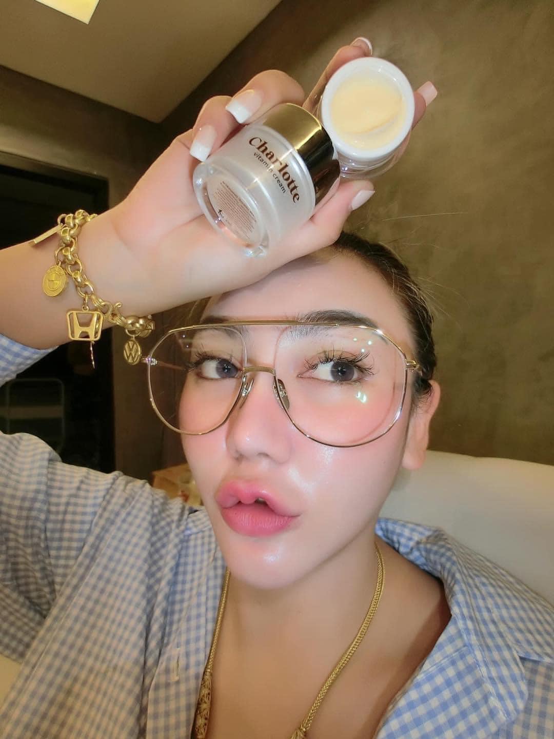 ครีมชาร์ลอตต์ Charlotte วิตามินสดของแท้ ขนาด15กรัม