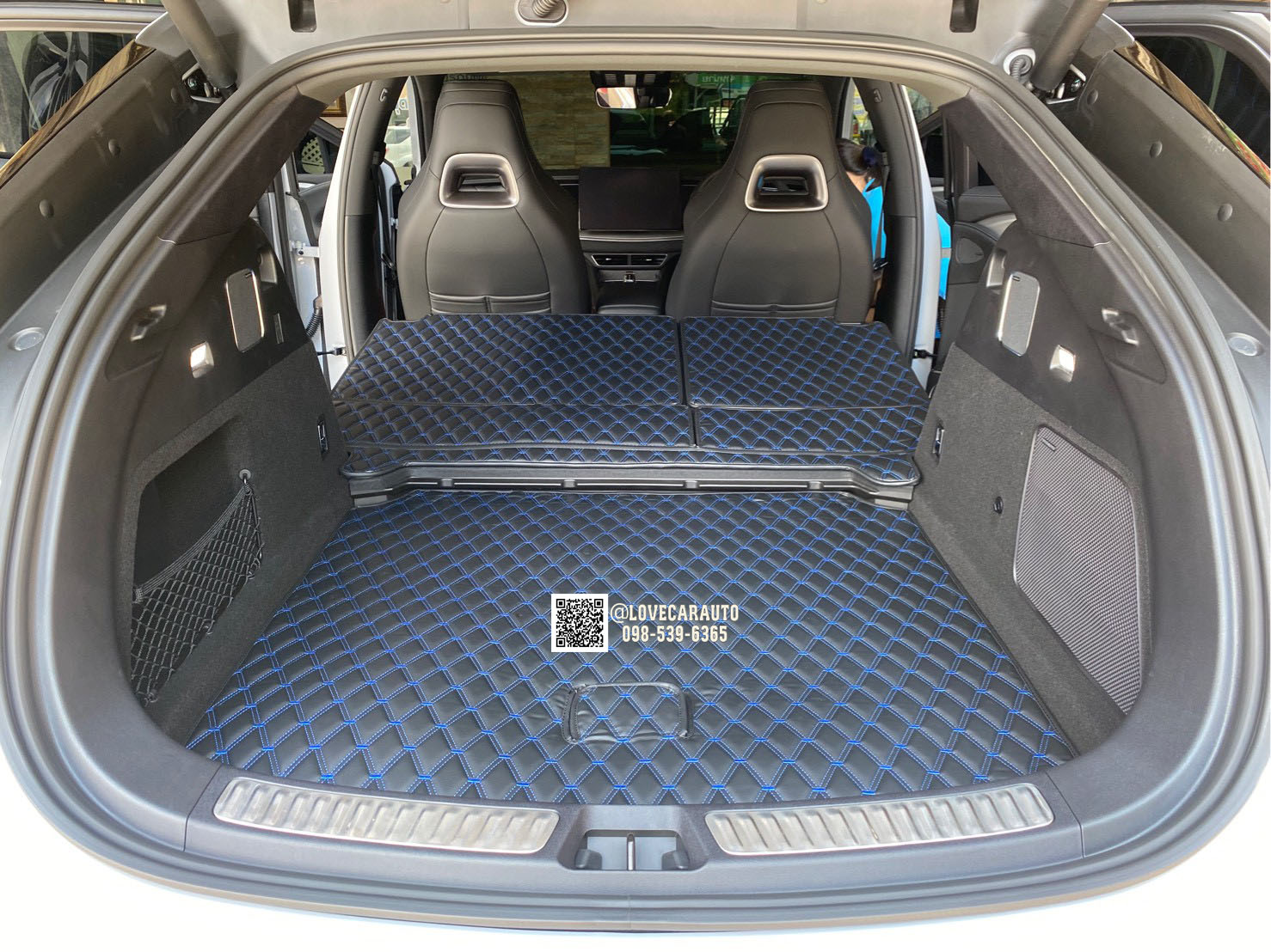 พรมปูพื้นรถยนต์ BYD Sealion7 สีดำด้ายน้ำเงิน