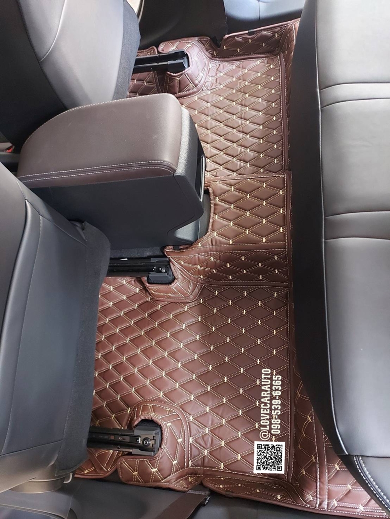 พรมปูพื้นรถยนต์ Toyota Yaris Ativ 2023 สีกาแฟ