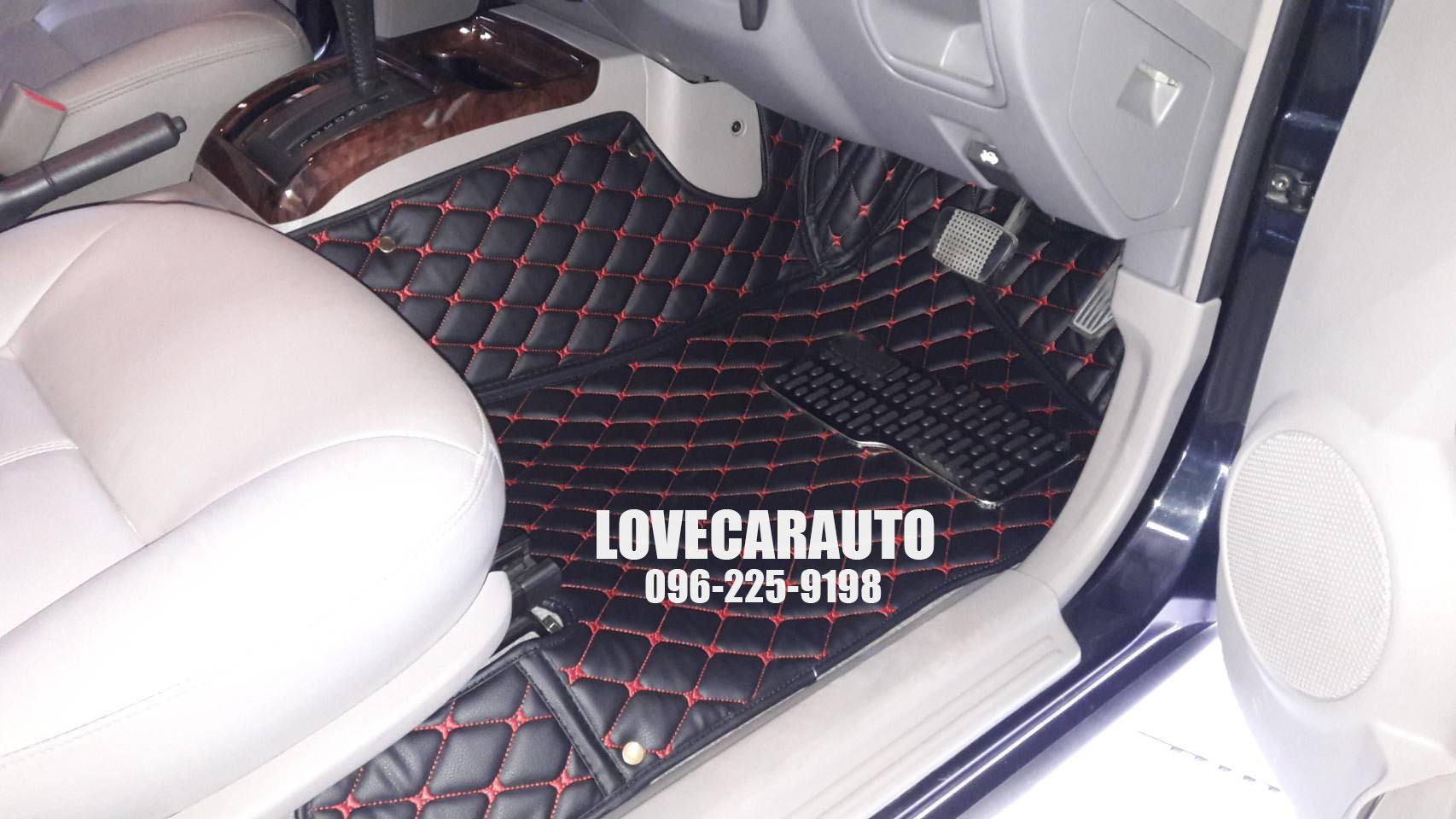 พรมรถยนต์ 6D Isuzu Mu-7 สีดำด้ายแดง