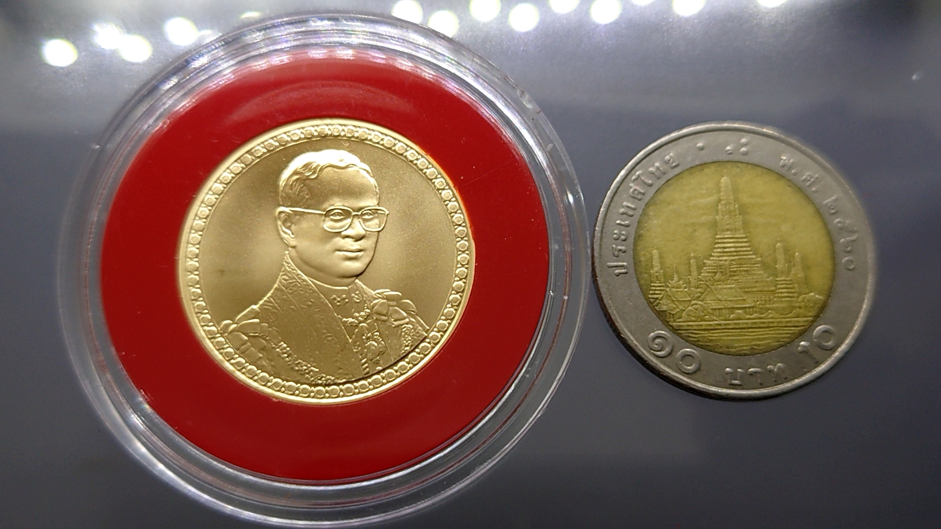 เหรียญทองคำ ชนิดราคา 12000 บาท (น้ำหนัก 1 บาท) ที่ระลึกฉลองสิริราชสมบัติครบ 60 ปี รัชกาลที่9 พ.ศ.2549