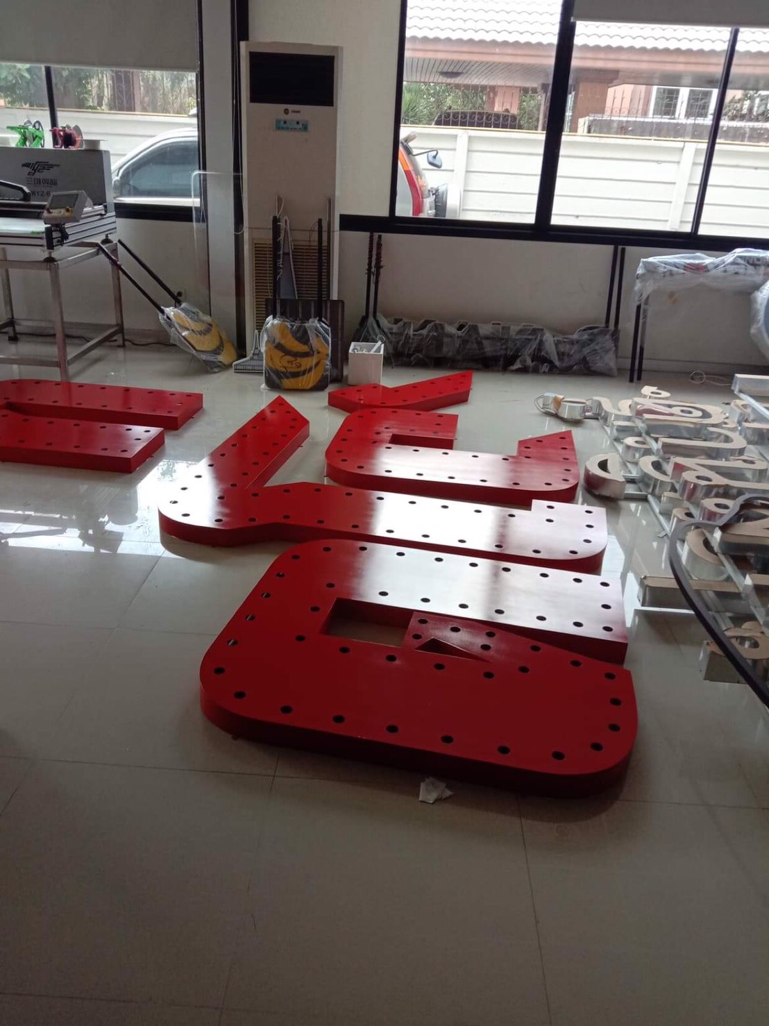 ป้ายไฟแอลอีดีวินเทจหัวกระสุน งานโกดัง2020