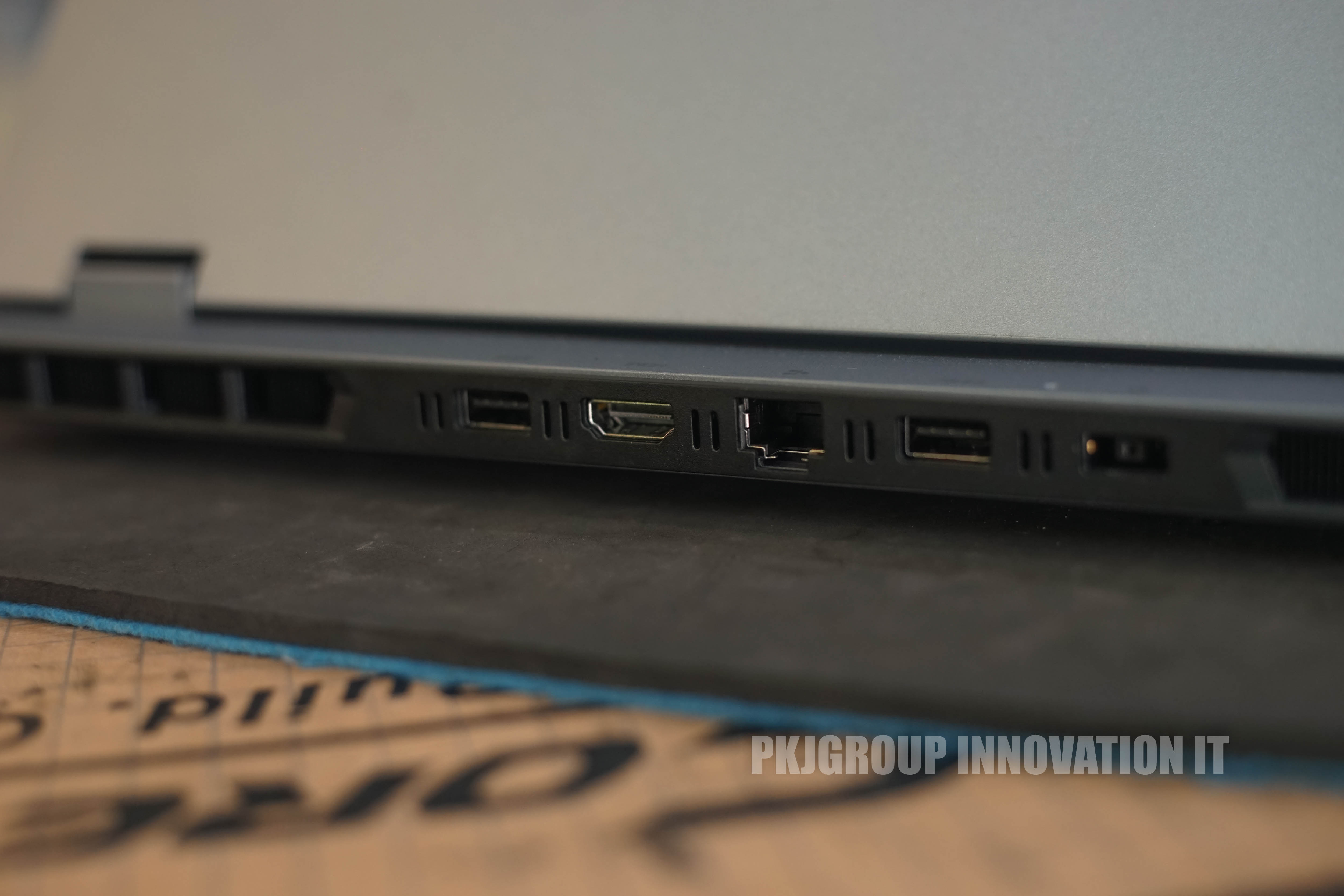 โน๊ตบุ๊คเล่นเกมมือสอง Lenovo LOQ 15ARP9 R7 7435HS RAM 24 GB M.2 512 GB RTX4050 ประกันยาวเกือบ 2 ปี