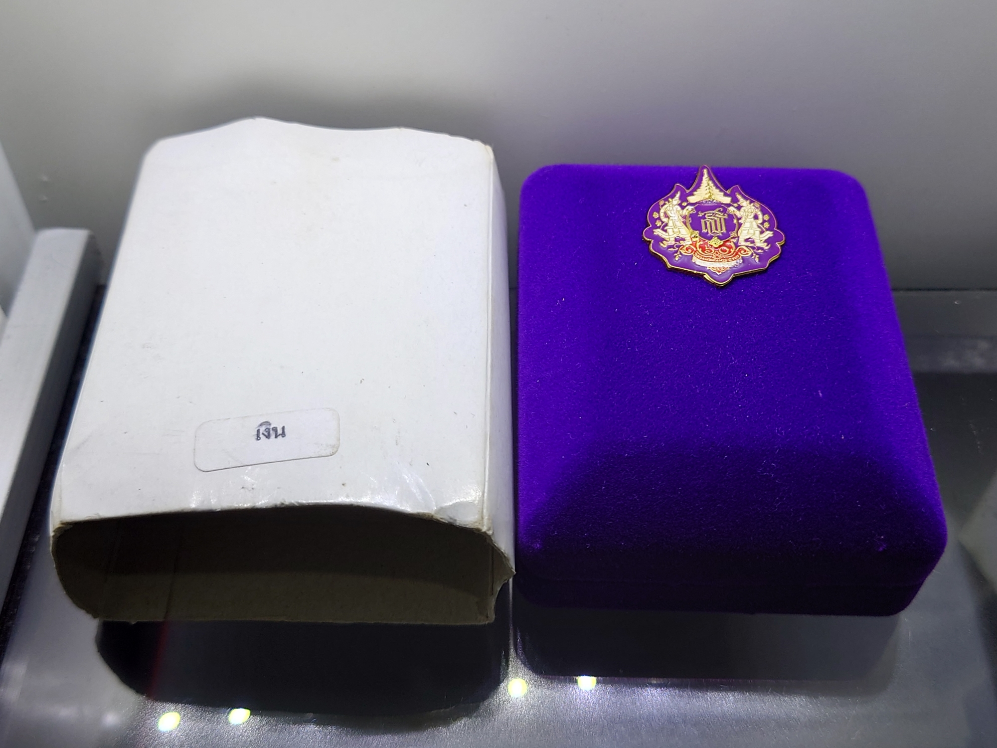 พระพุทธสัฏฐิสิริวัสสมงคล (พระนาคปรก) เนื้อเงิน ฉลองพระชนมายุ 5 รอบ สมเด็จพระเทพรัตนราชสุดาฯ พ.ศ.2558 พร้อมกล่องเดิม