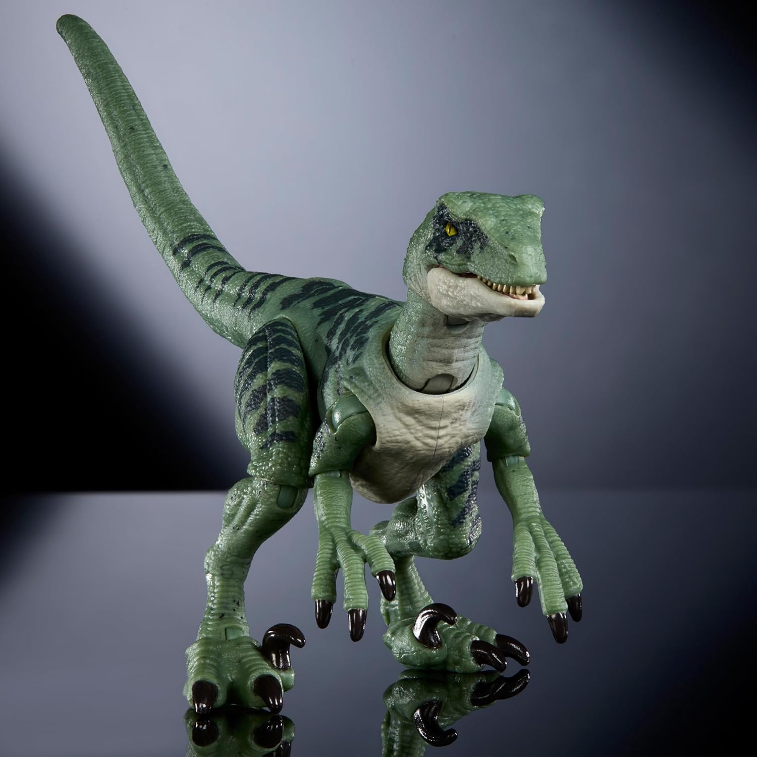 **MTS Toys**Mattel Jurassic World Hammond Collection : HTV63 Velociraptor 'Delta' [ความยาวจากหัวถึงหาง 21 ซ.ม.]