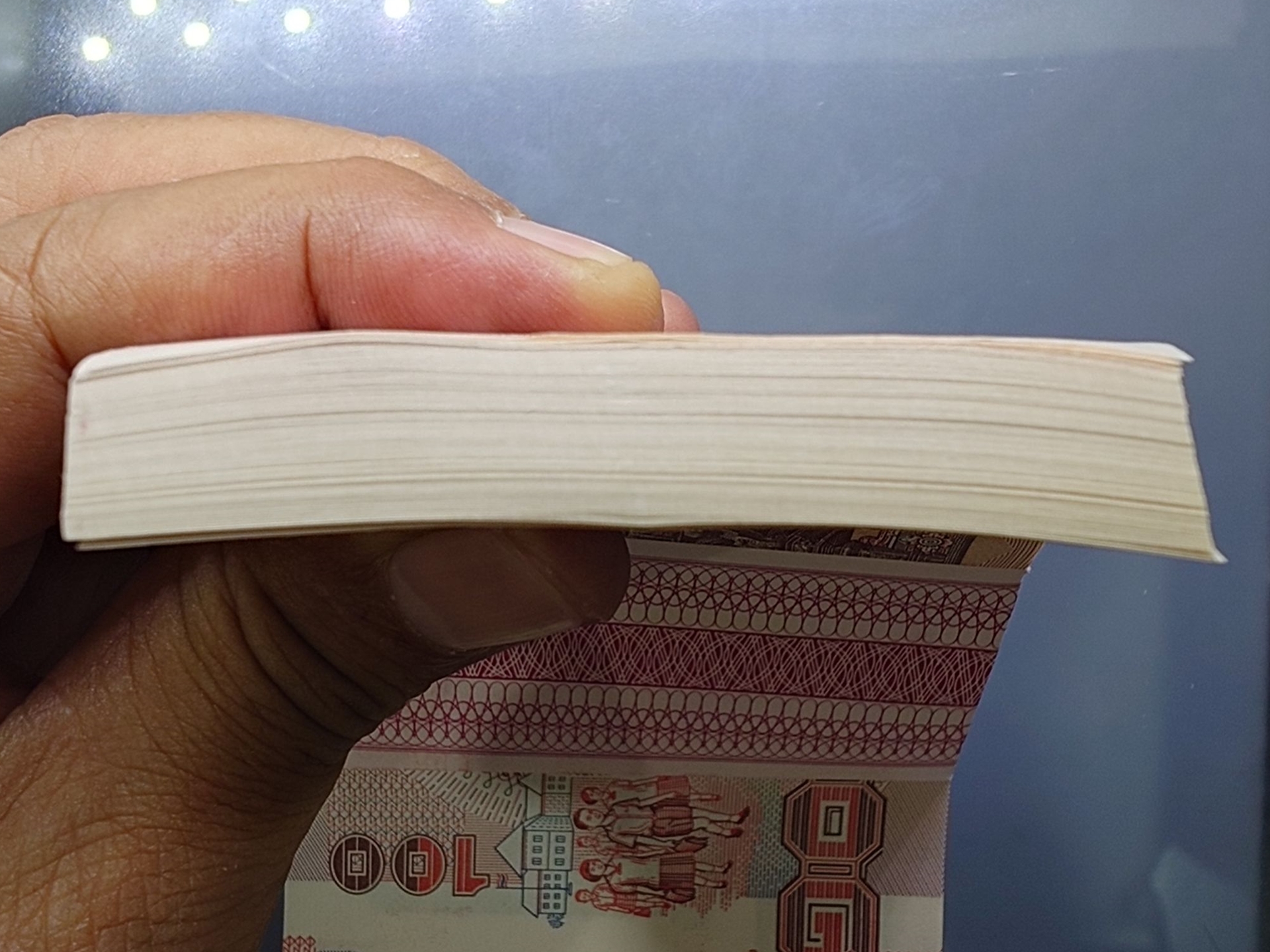 ธนบัตรยกแหนบ 100 ใบ เรียงเลข ธนบัตร 100 บาท แบบ 14 รัชกาลที่9 หลังโรงเรียนเลิก พ.ศ.2537 ไม่ผ่านใช้ สภาพสวย