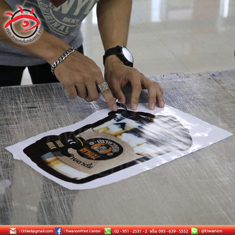 ตู้ไฟตั้งโต๊ะ 2 หน้า ขนาดกะทัดรัด เคลื่อนย้ายสะดวก ระบบไฟ LED สวย ทน แข็งแรง งานจากเฉาก๋วยตาตั้ม