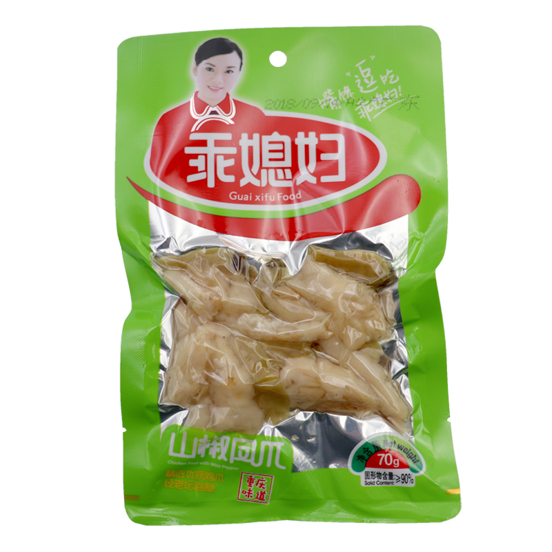 ขาไก่หมักพริก ตรา Guaixifu 70g