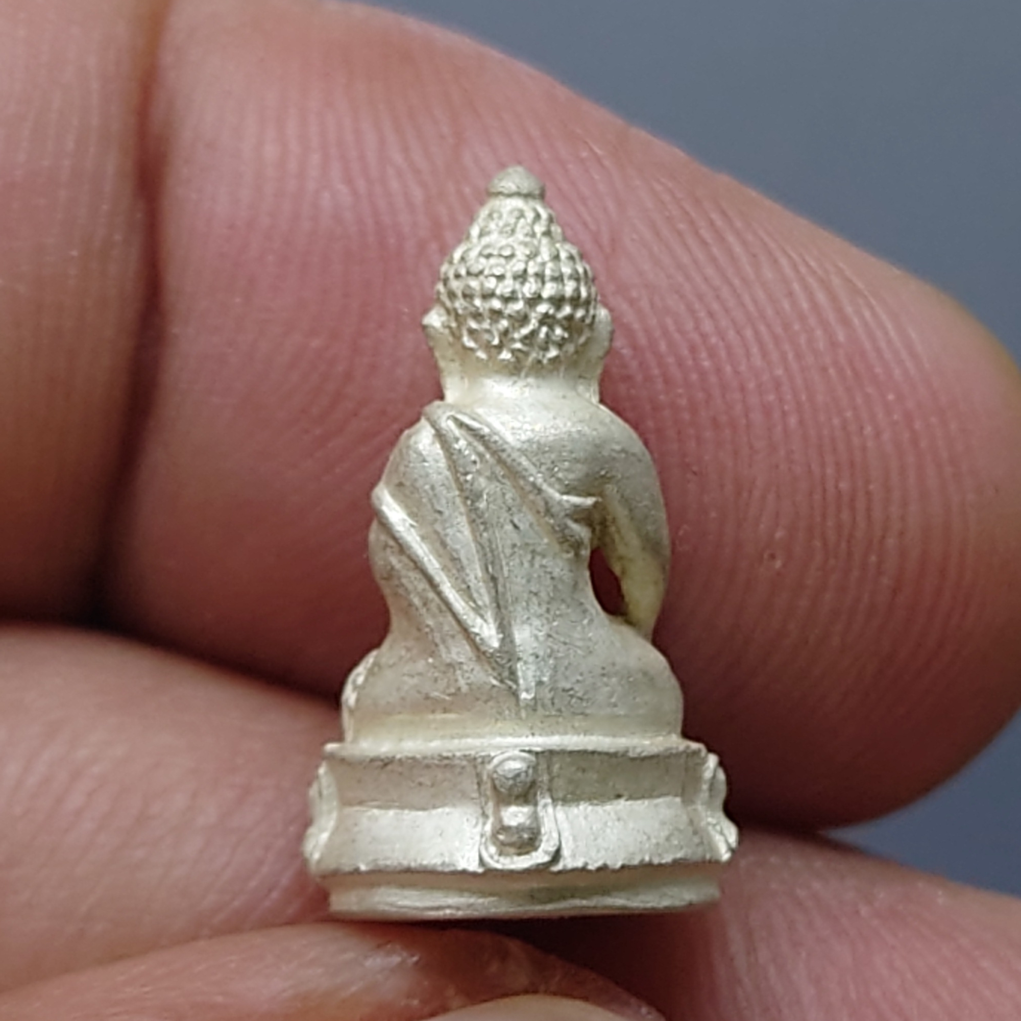 พระชัยวัฒน์ เจริญสุข ๘๑ เนื้อเงิน ญสส พิธีมหาพุทธาภิเษก ณ พระอุโบสถวัดบวรนิเวศวิหาร 27 มีนาคม พ.ศ.2537 พร้อมกล่องเดิม