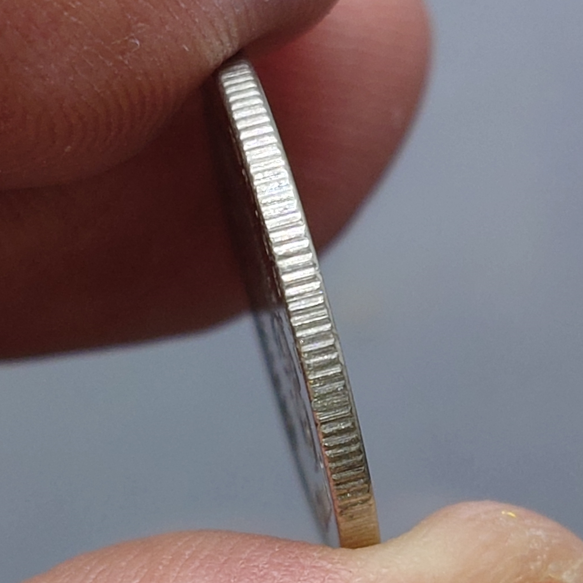 เหรียญ 1 บาท หมุนเวียน ร10 พระเศียรตรง 2561 สภาพสวย