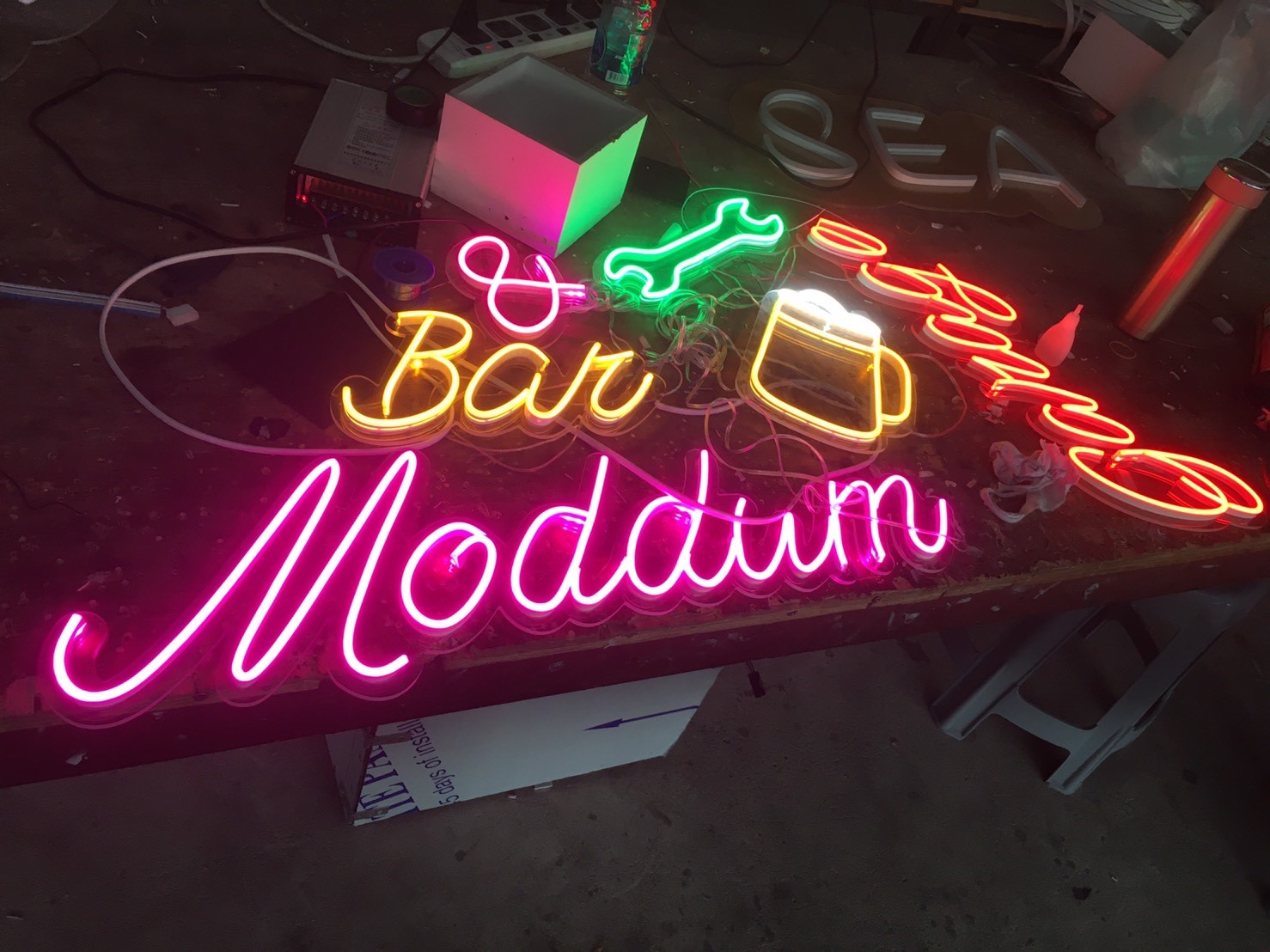 ป้ายไฟแอลอีดีนีออนเฟล็ค งานBAR MODDUMนีออน