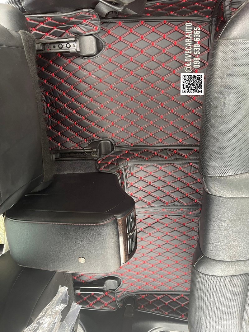 พรมปูพื้นรถยนต์ Toyota Camry 2017 สีดำด้ายแดง +ท้ายเก็บของ