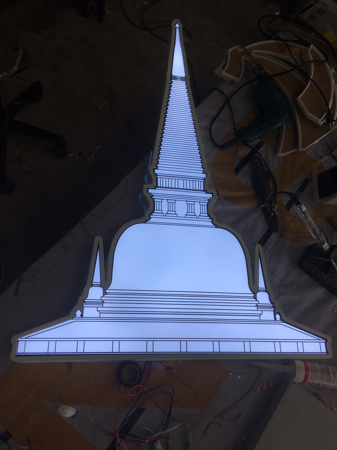 ป้ายไฟ ไดคัทตามรูปทรง งานเจดีย์วัด