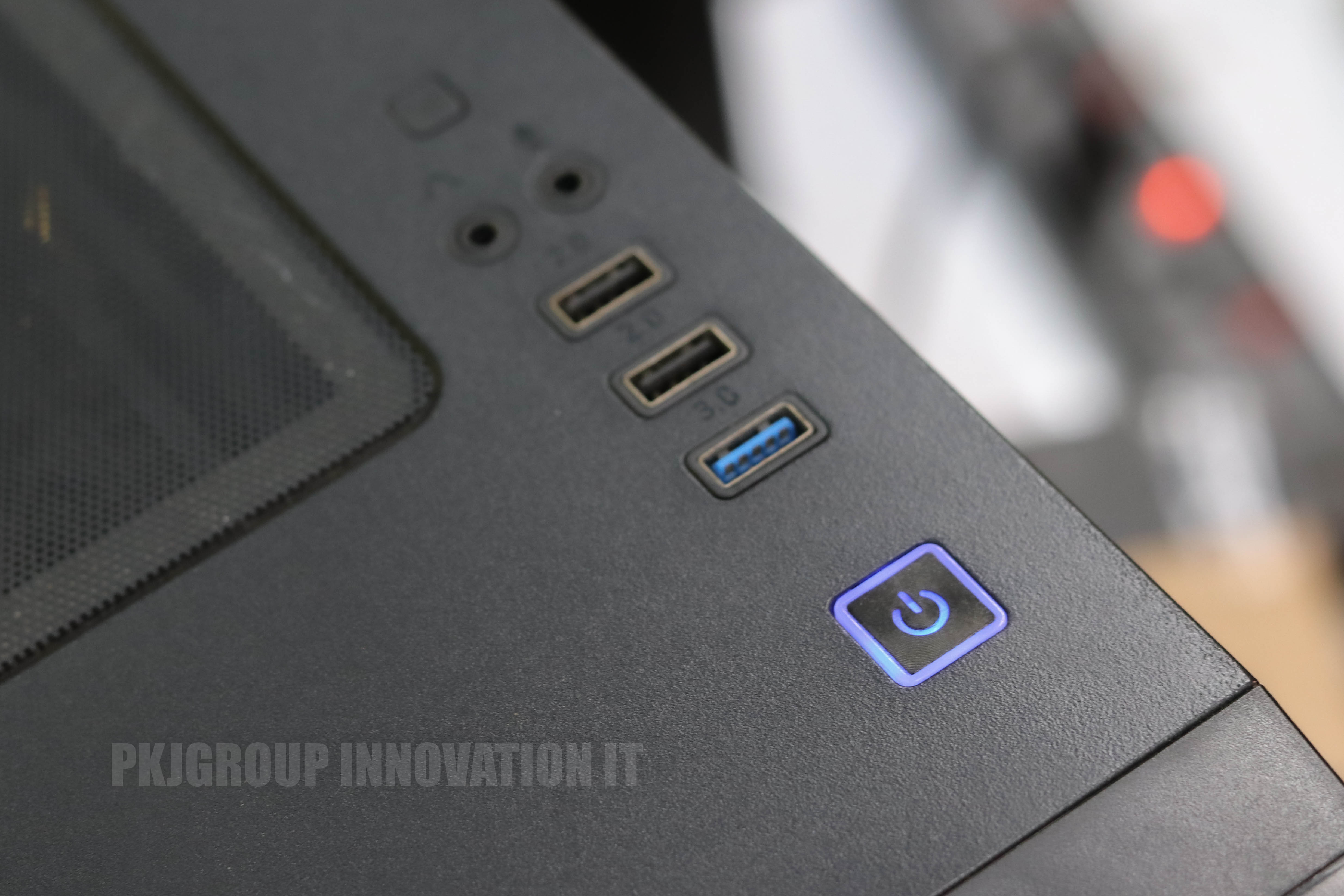 คอมเล่นเกมมือสอง Deepcool i7-12700F RAM 32 GB SSD M.2 1 TB RTX3060 ไม่แยกครับ