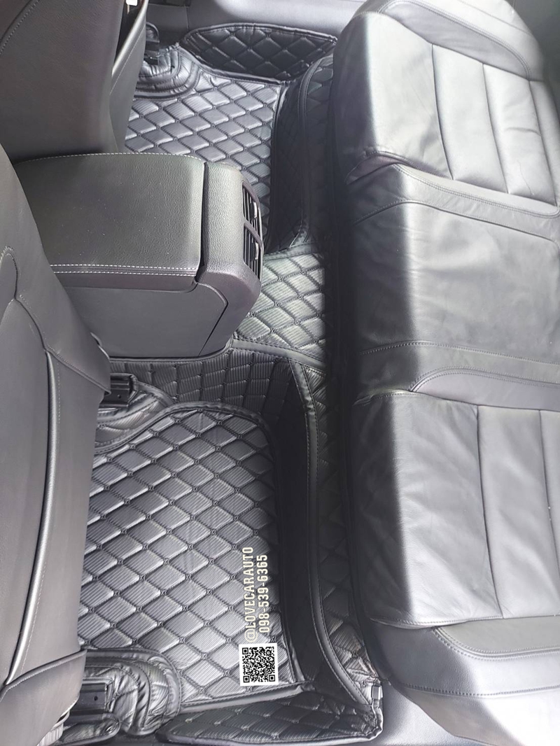 พรมปูพื้นรถยนต์ 6D Volkswagen Golf โฟล์คสวาเกนกอล์ฟ 2010 สีดำด้ายดำ ลายเคฟล่า + ท้ายกระดุมดำ