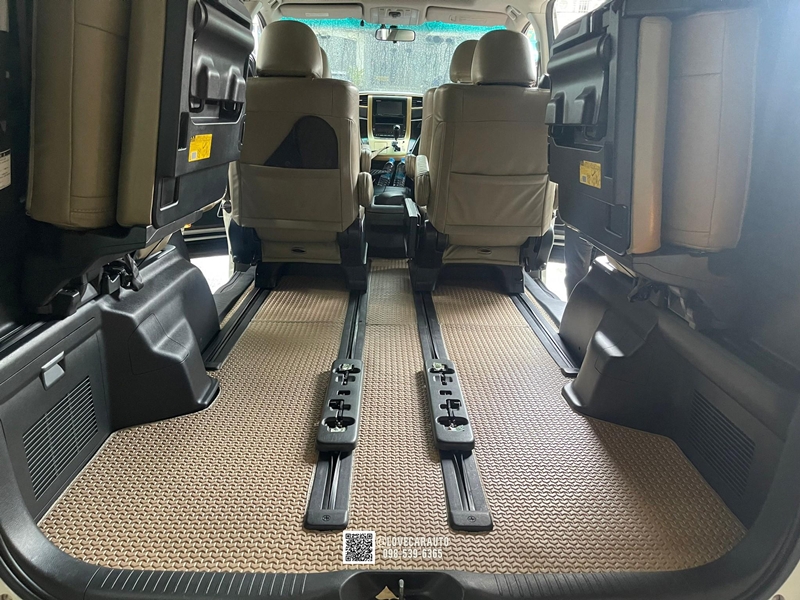 พรมปูพื้นรถยนต์ Toyota Alphard 2013 ธนูสีครีม