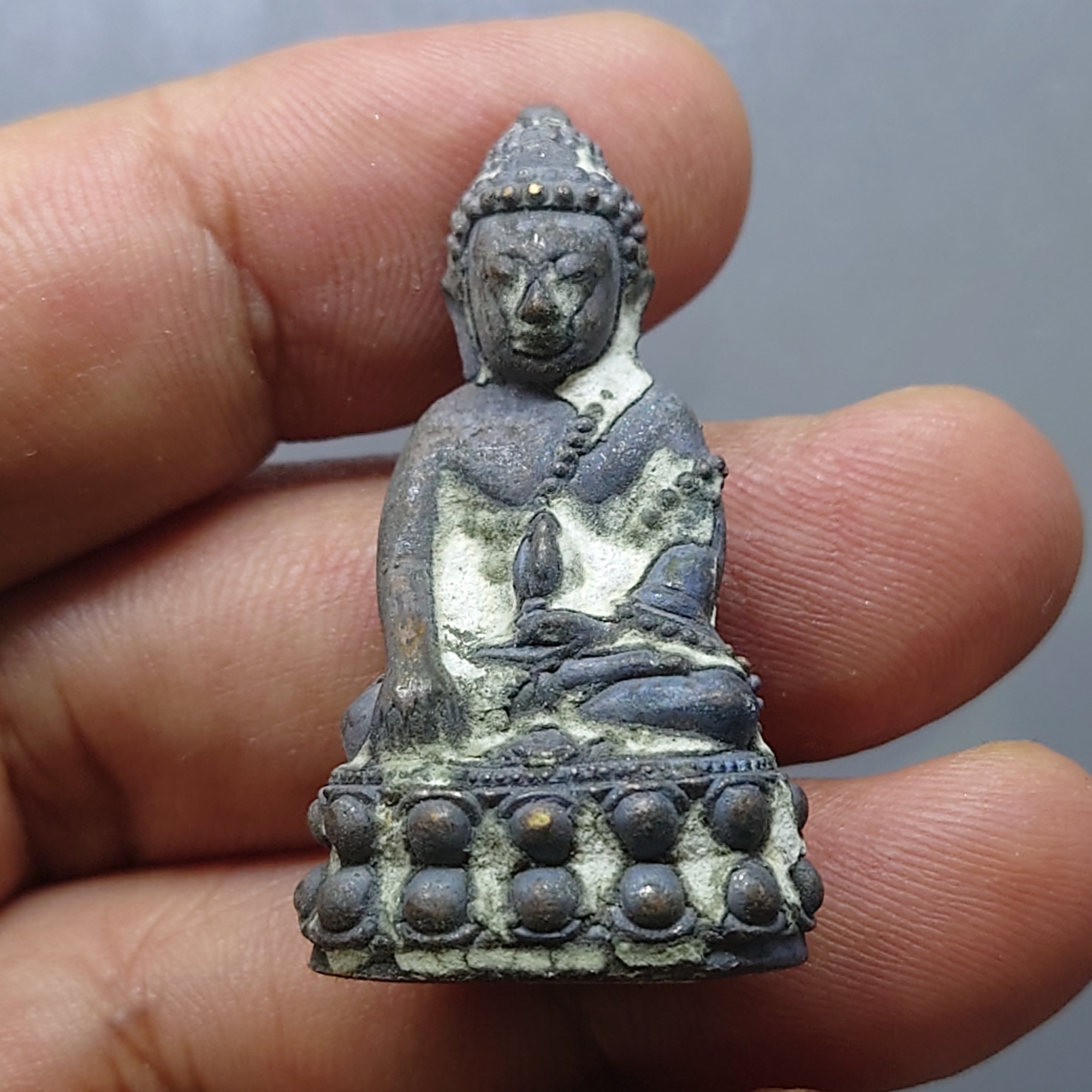 พระกริ่ง มั่ง มี ศรี สุข เนื้อทองชนวน รุ่นบารมี 80 พรรษา สมเด็จพระญาณสังวร วัดบวรนิเวศวิหาร ปี 2536 พร้อมตลับเดิม