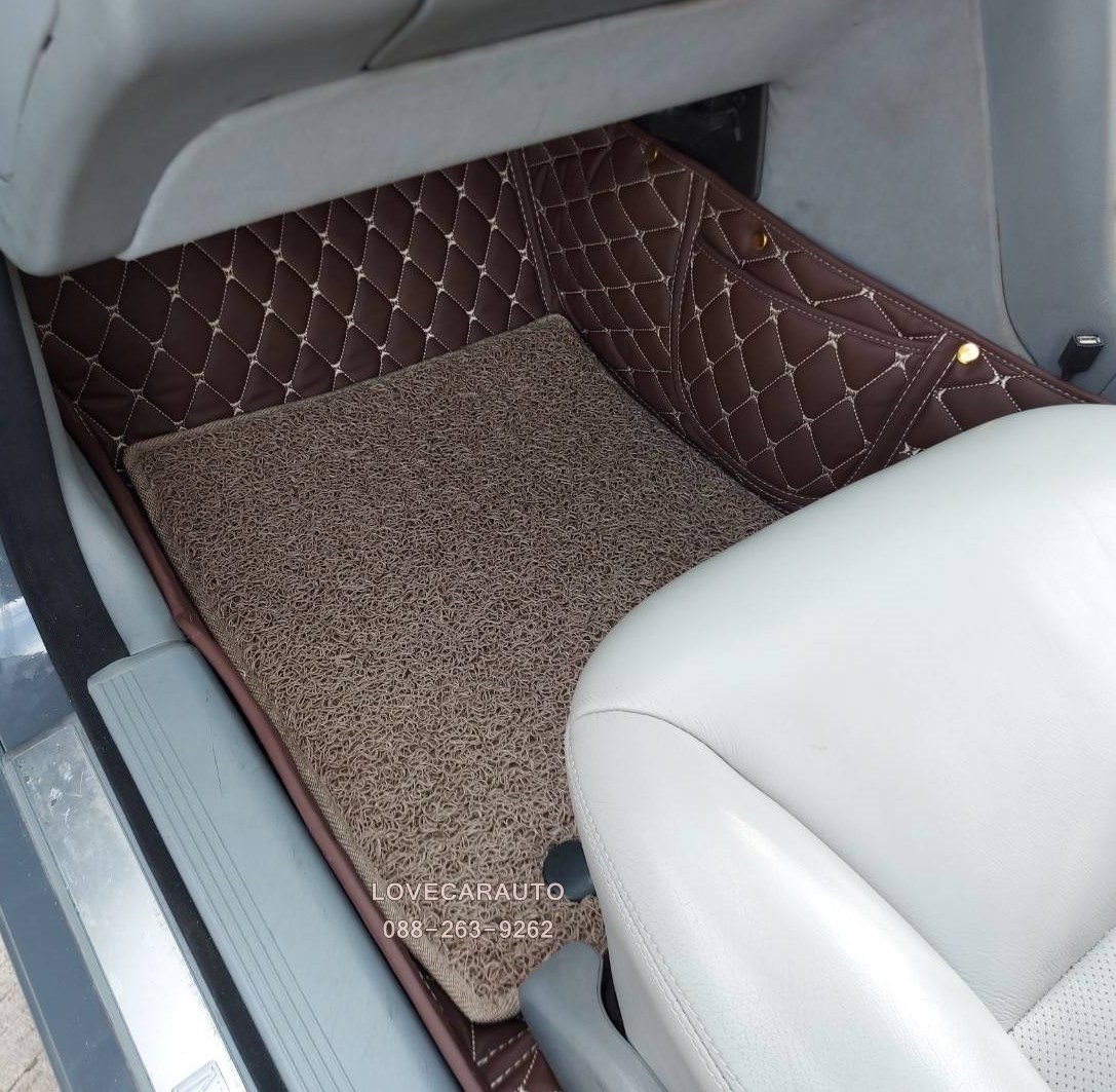 พรมรถยนต์ 7D Benz E200 w210 สีกาแฟ+ไวนิลน้ำตาล